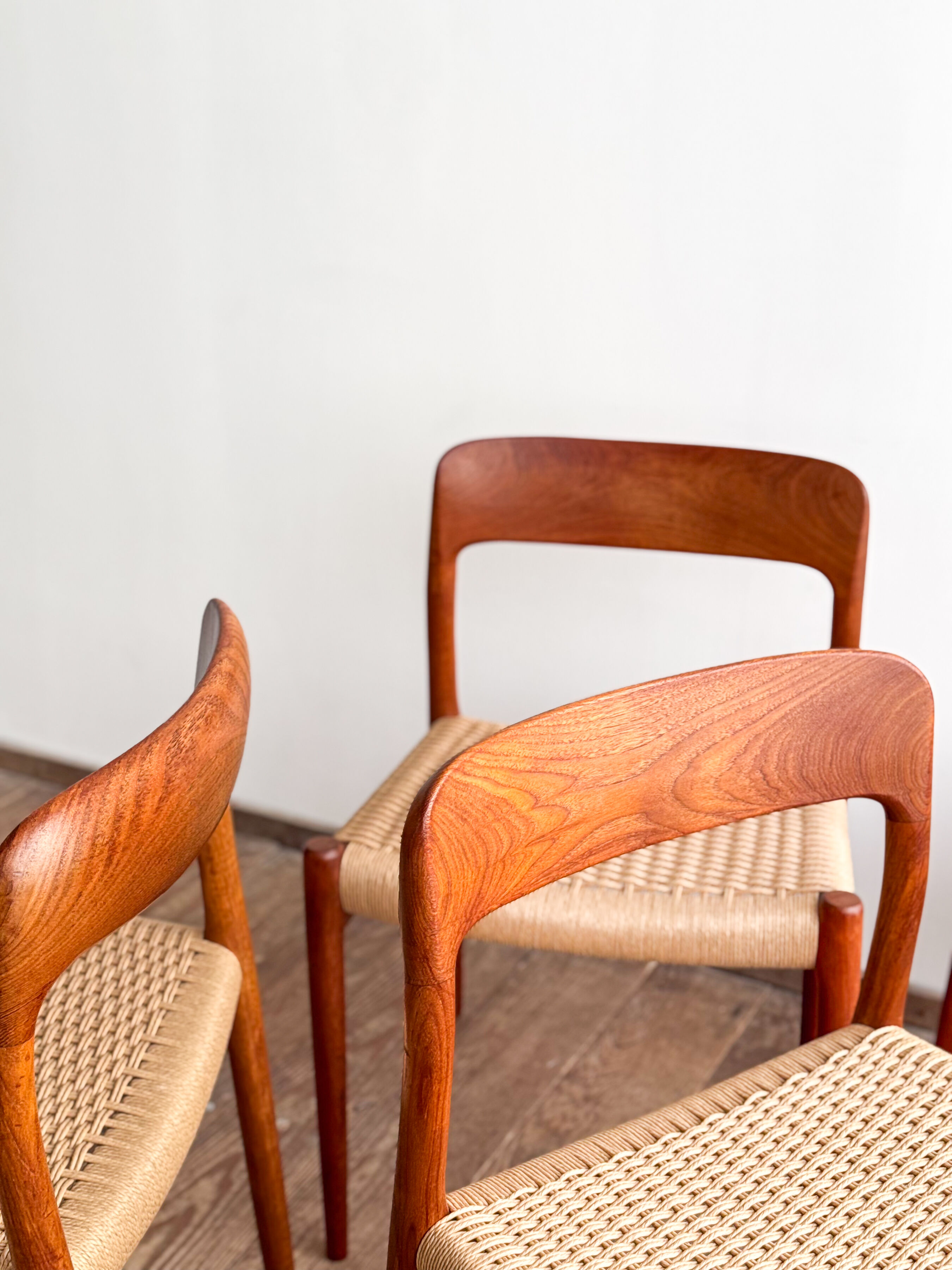 Ensemble de 4 chaises de salle à manger modèle 75 en teck, Niels O. Møller