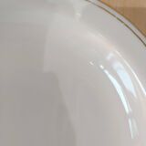 Plat ovale en porcelaine blanche liseré or