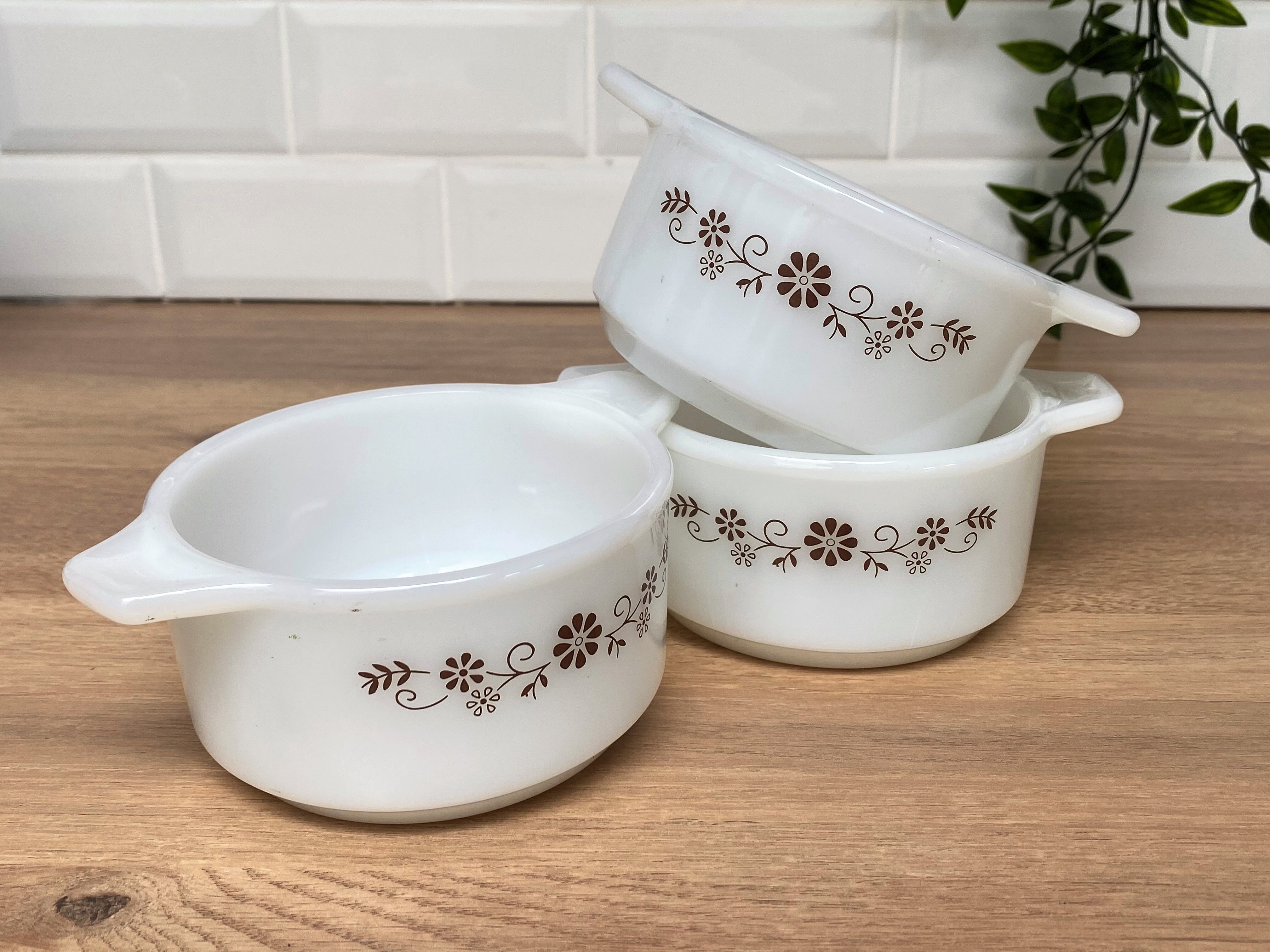 3 bowls, Pyr-o-rey ramekins