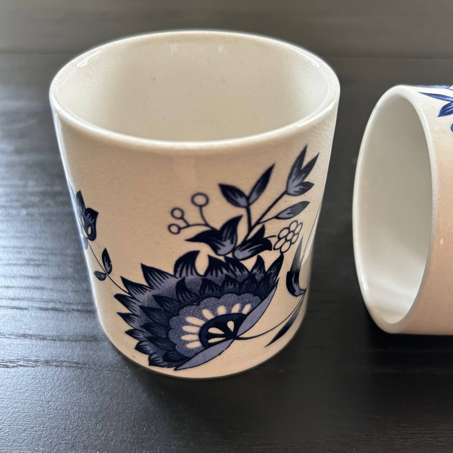 Pair of blue floral decor mugs