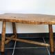 Table basse brutaliste