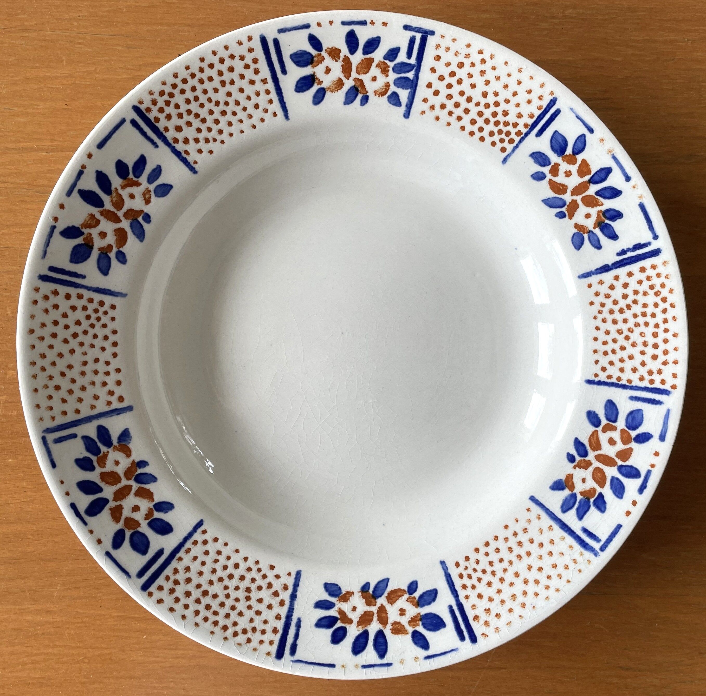6 antique deep plates in Gien earthenware