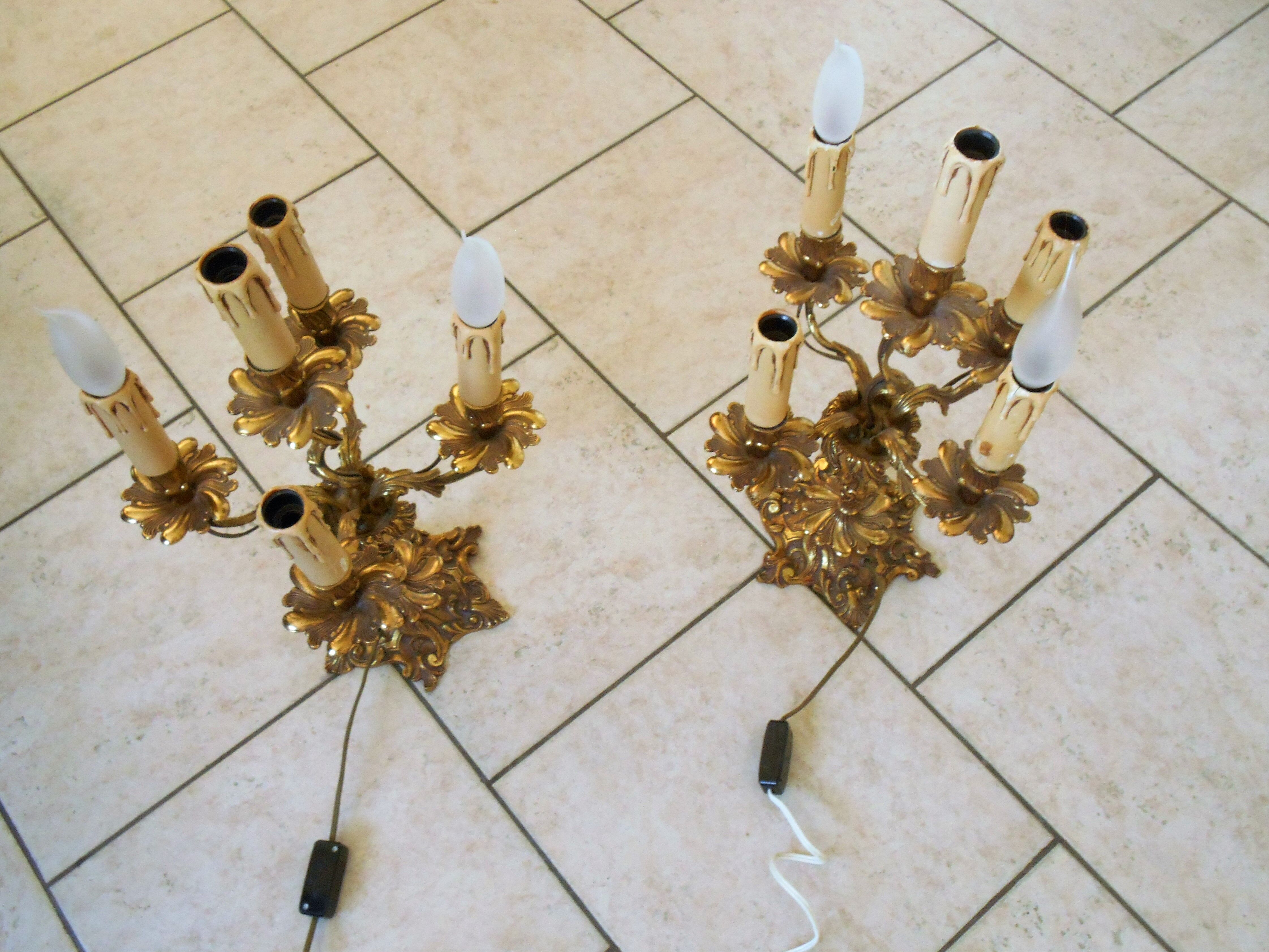 Pair of chandeliers with 5 lights, in bronze