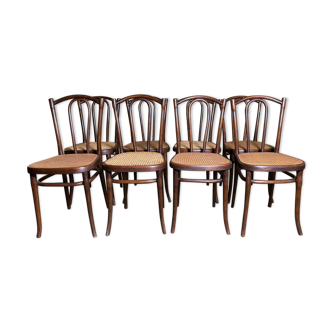 Suite de 8 chaises bistrot Thonet numéro 56