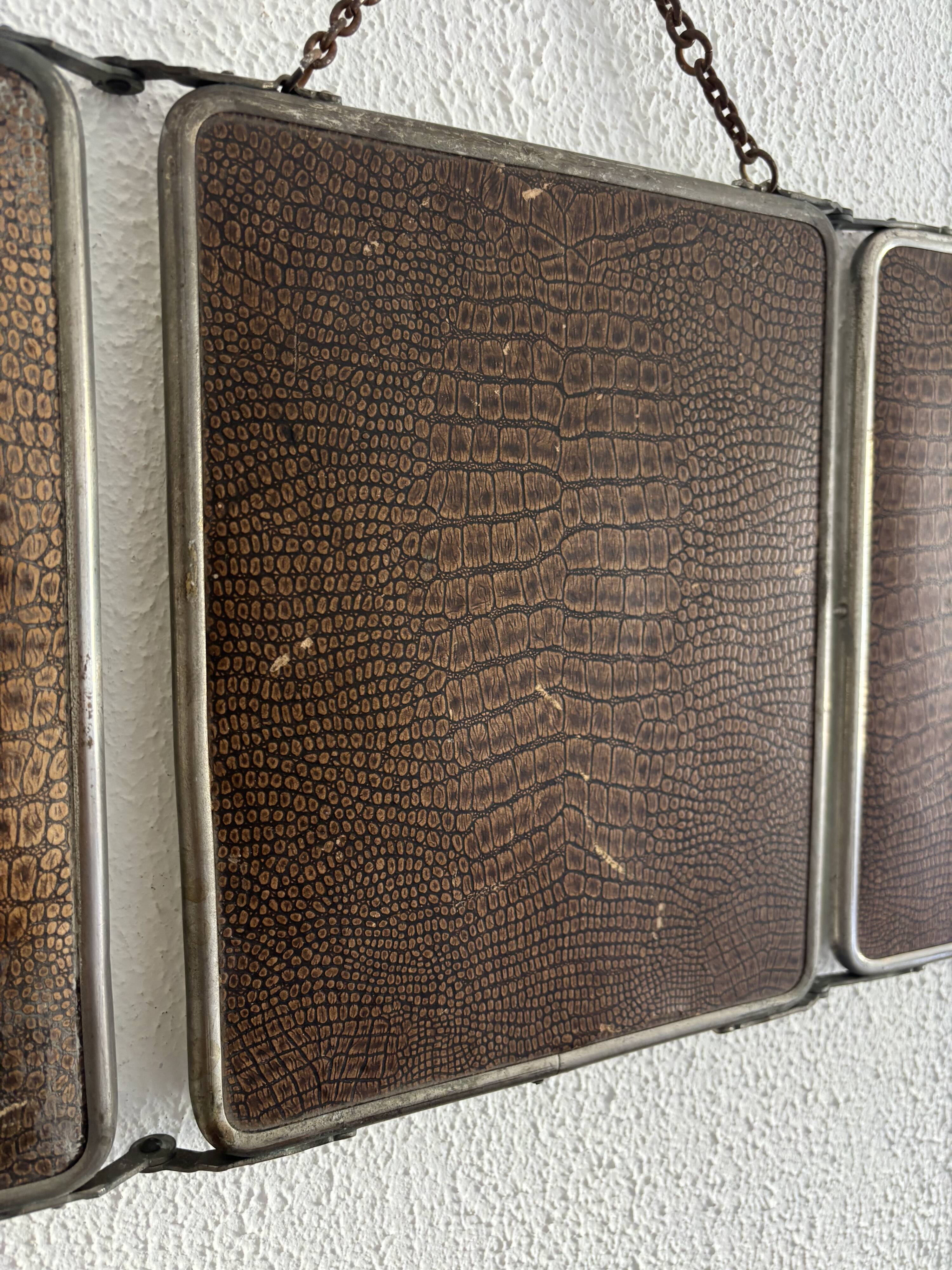 Vintage 1930s triptych barber mirror registered G.B Paris - 28 x 69 cm