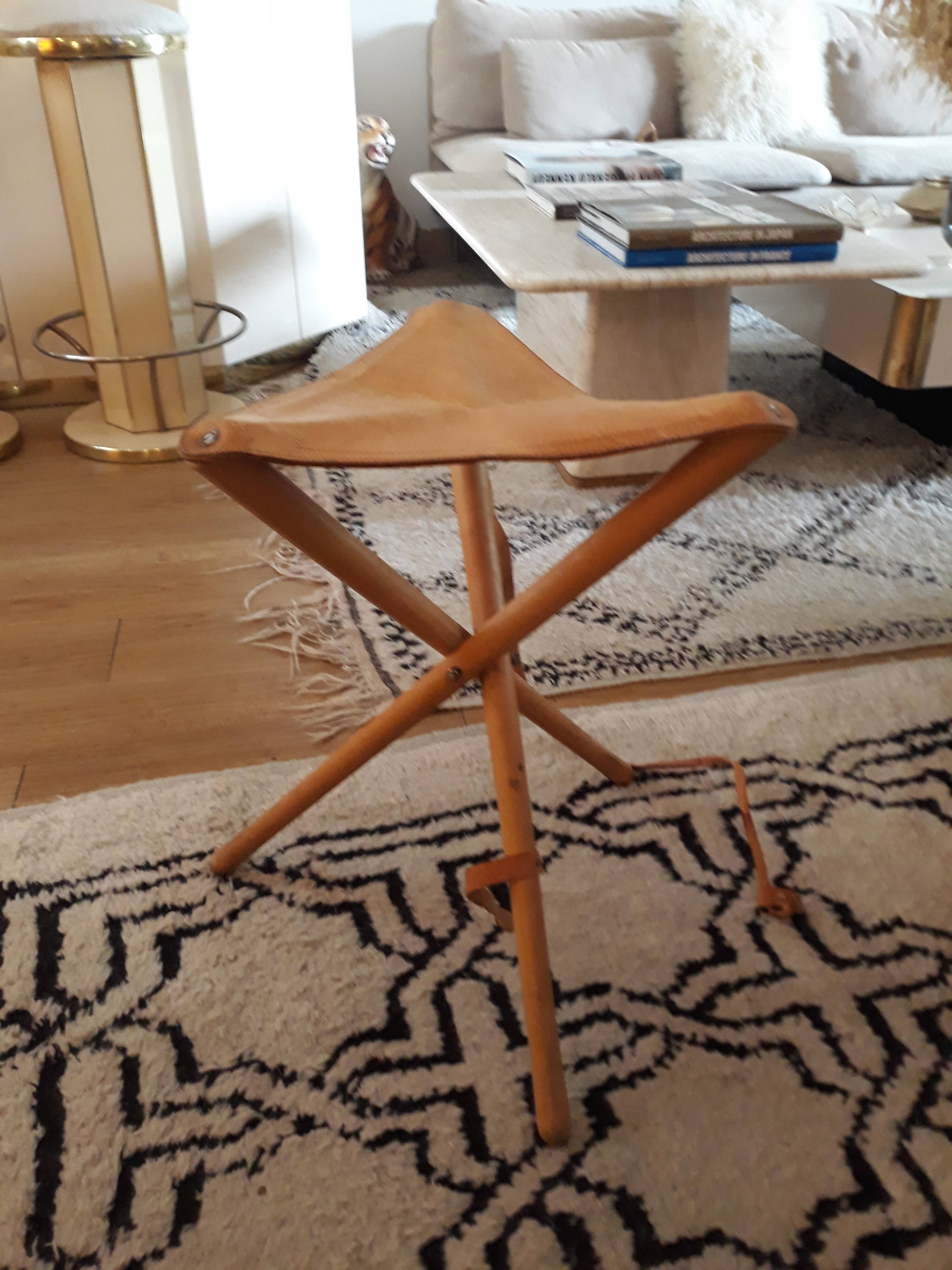 Wooden stool and vintage foldable leather