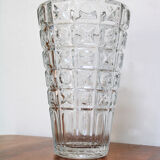 Oxo faceted vase