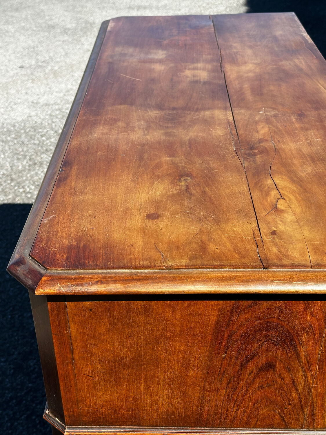 Antique drop-leaf secretary in walnut – Louis-Philippe period (19th century)