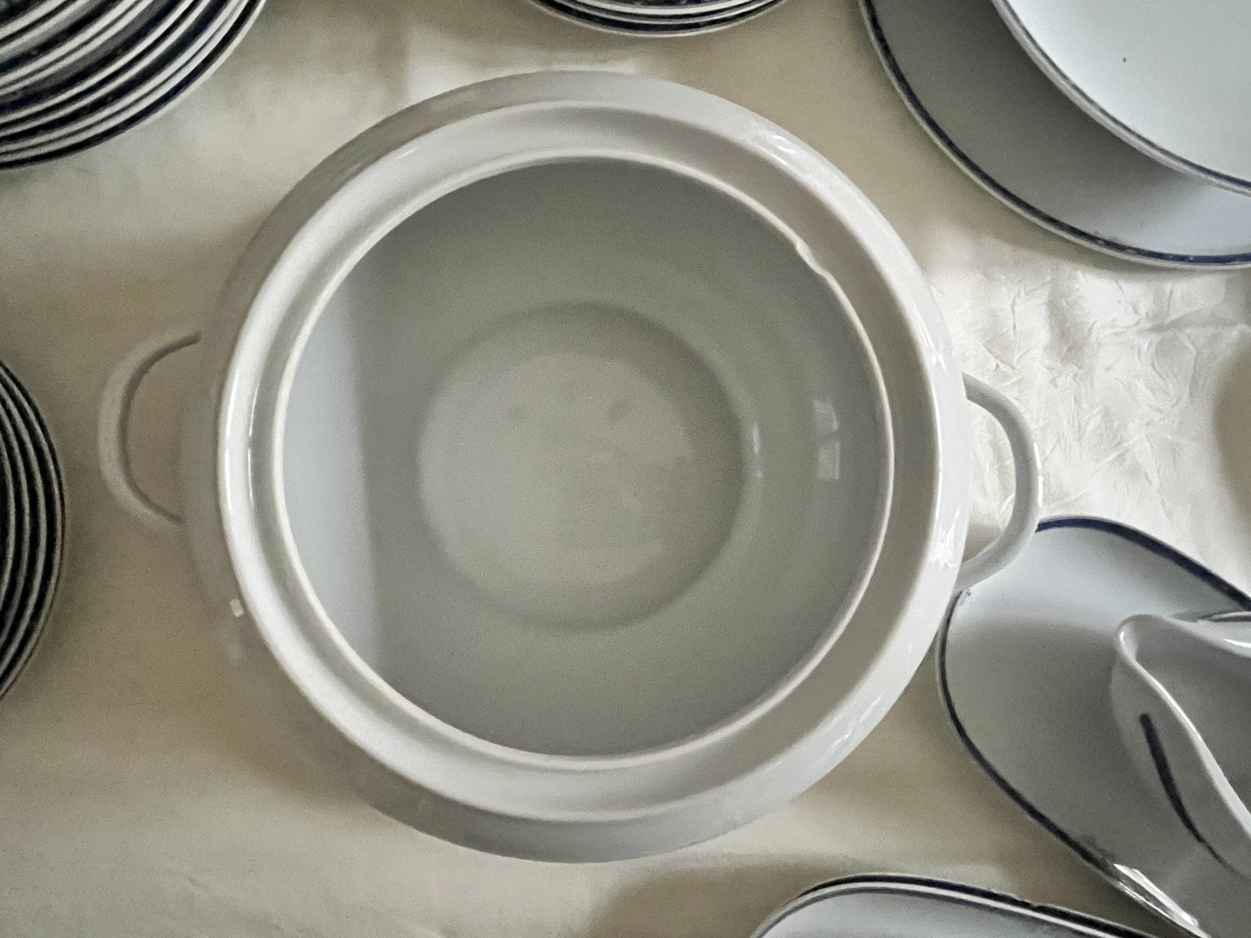 Limoges, large porcelain table service 98 pieces 20th century