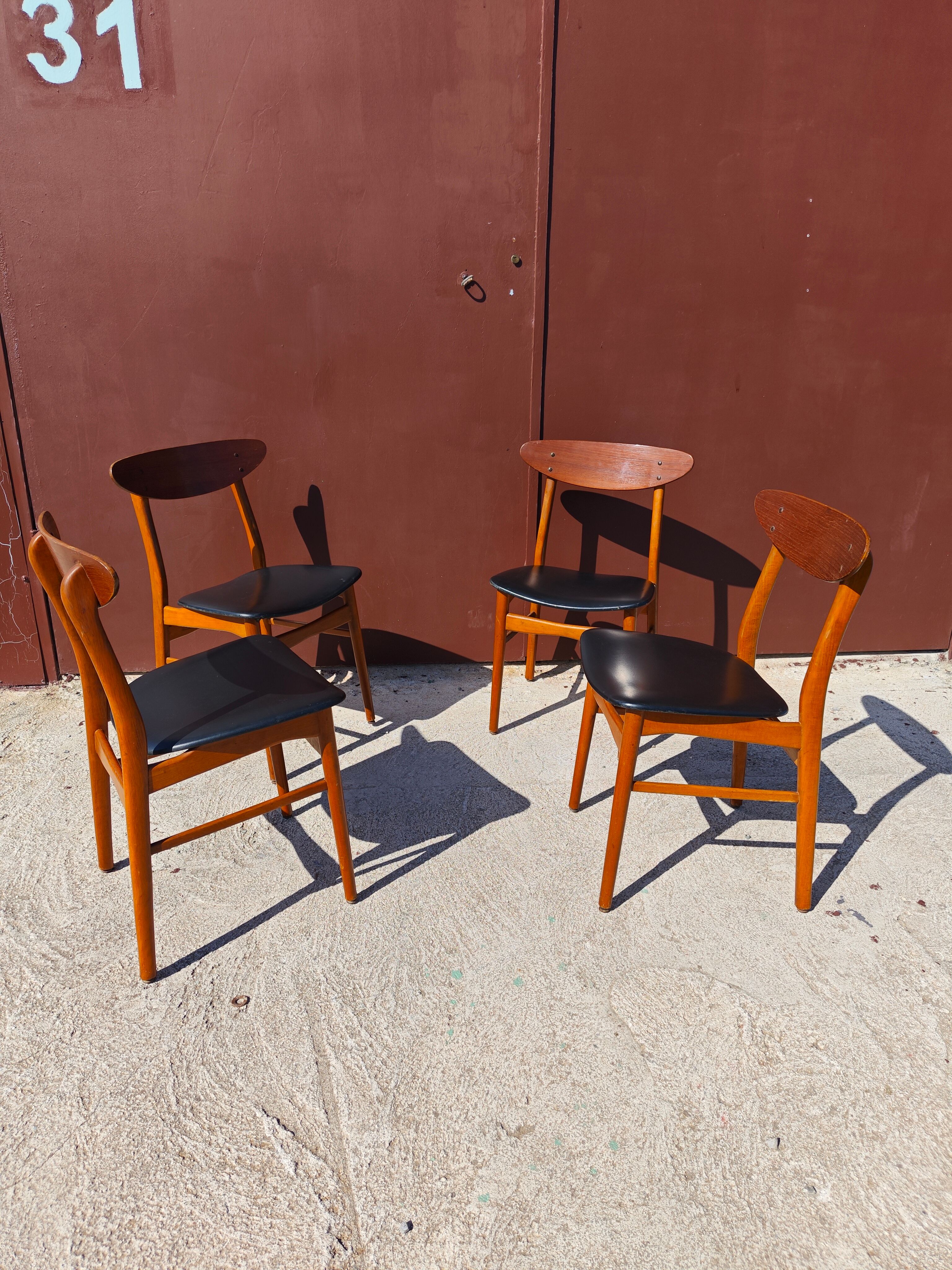 4 chaises Farstrup scandinave
