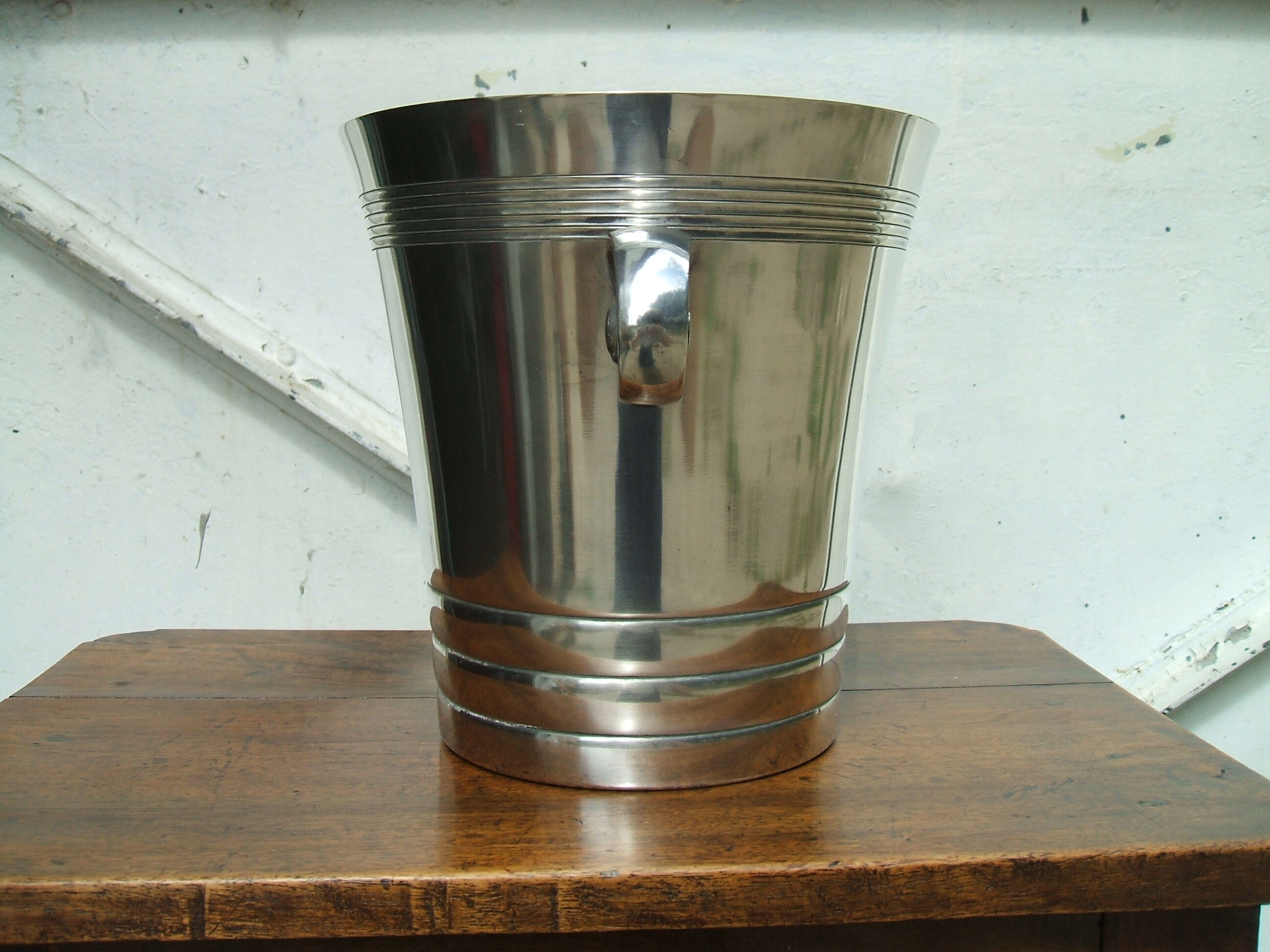 Champagne metal silver seau art deco