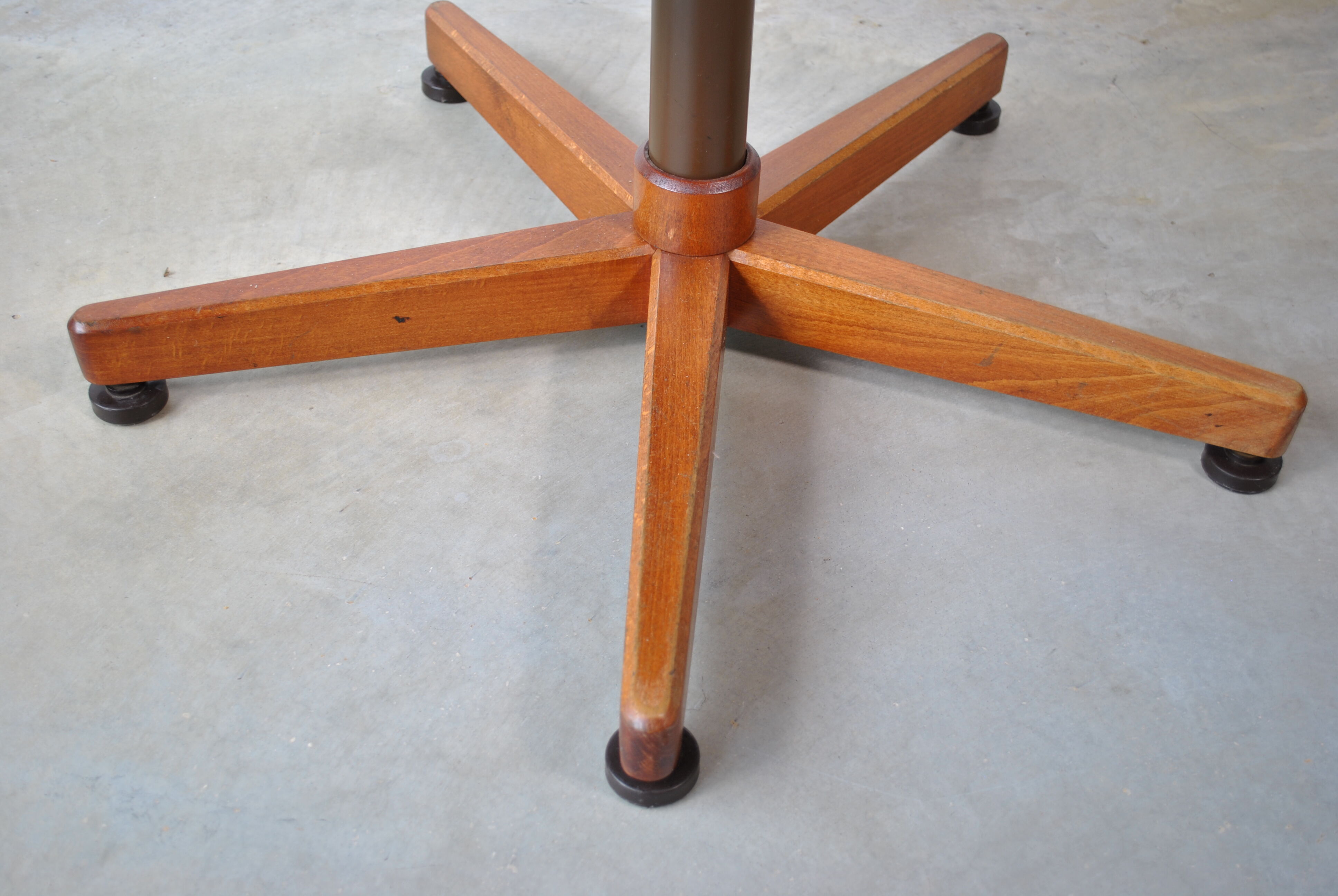 Armchair office conference 1970