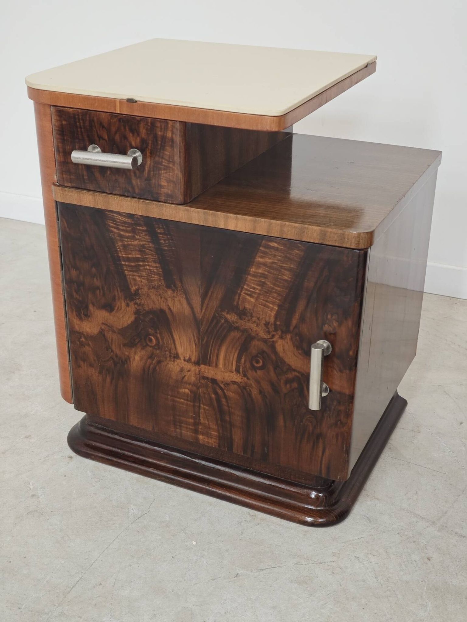 Pair of bedside tables by Jindrich Halabala for Up Zavody art deco 1950