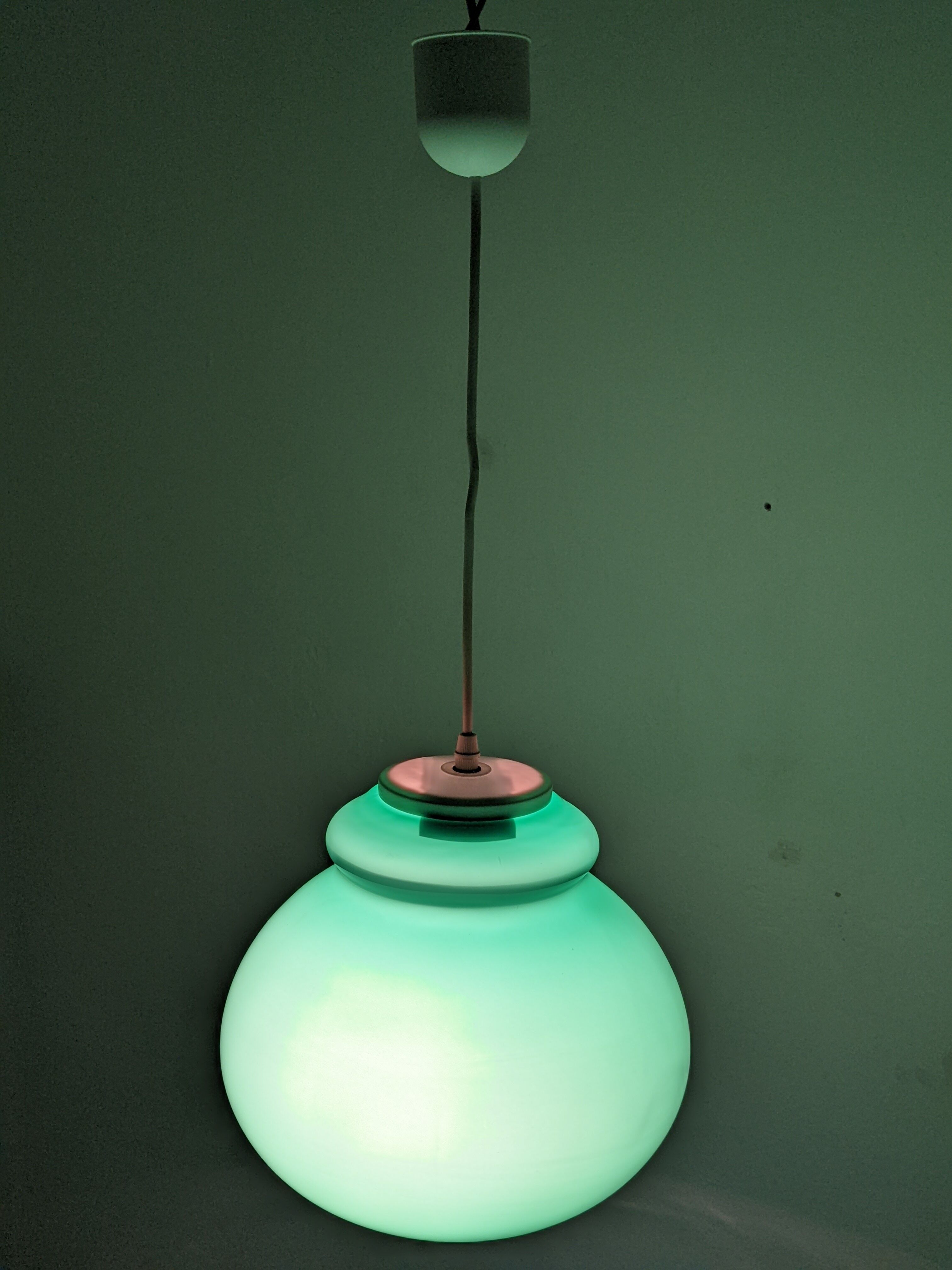 Green opaline suspension from the 60s/70s