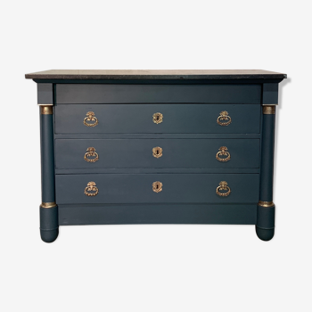 Empire dresser