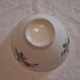 Very nice porcelain bowl in good condition.