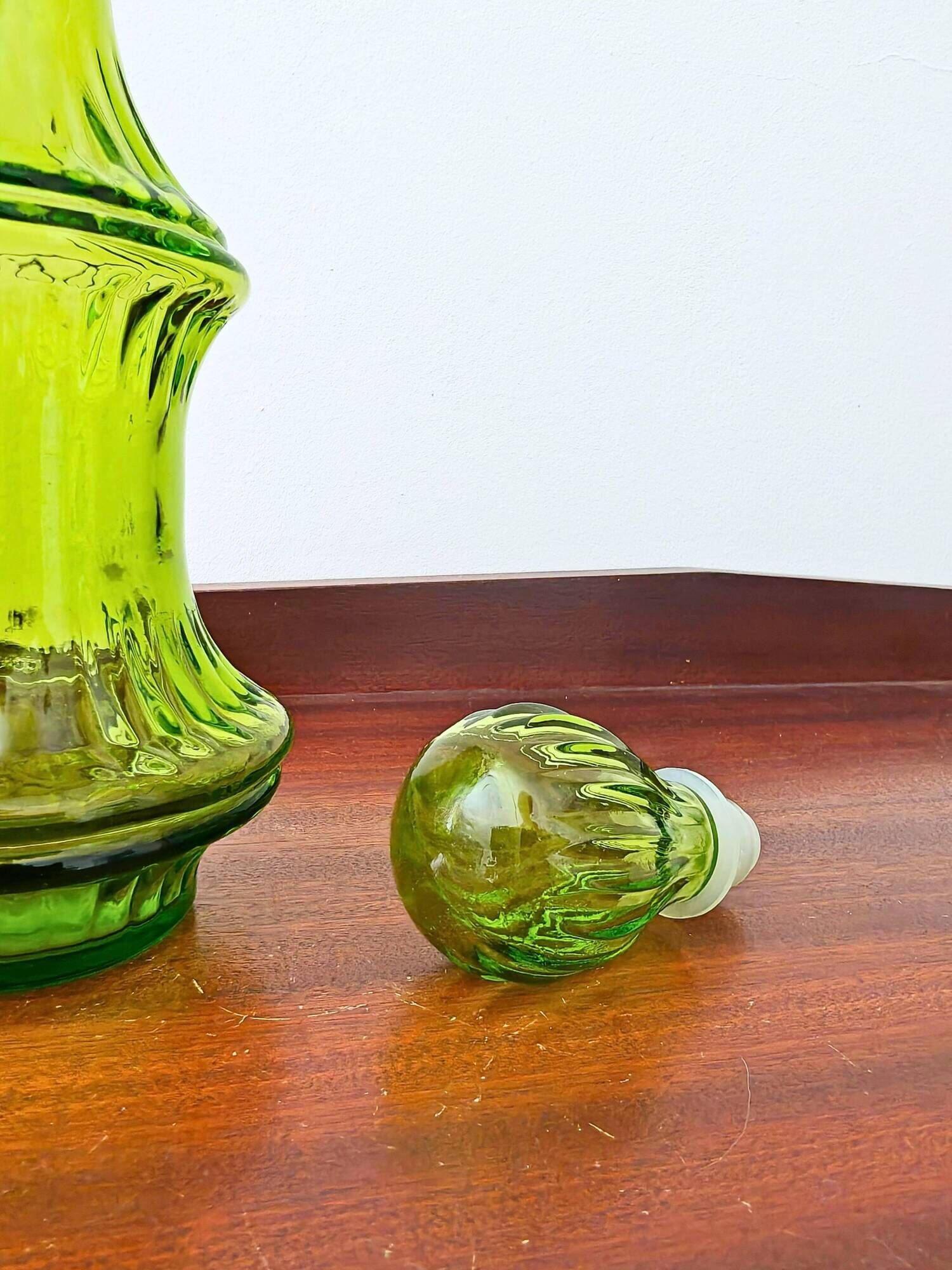 Bouteille Empoli Mid-Century en verre vert