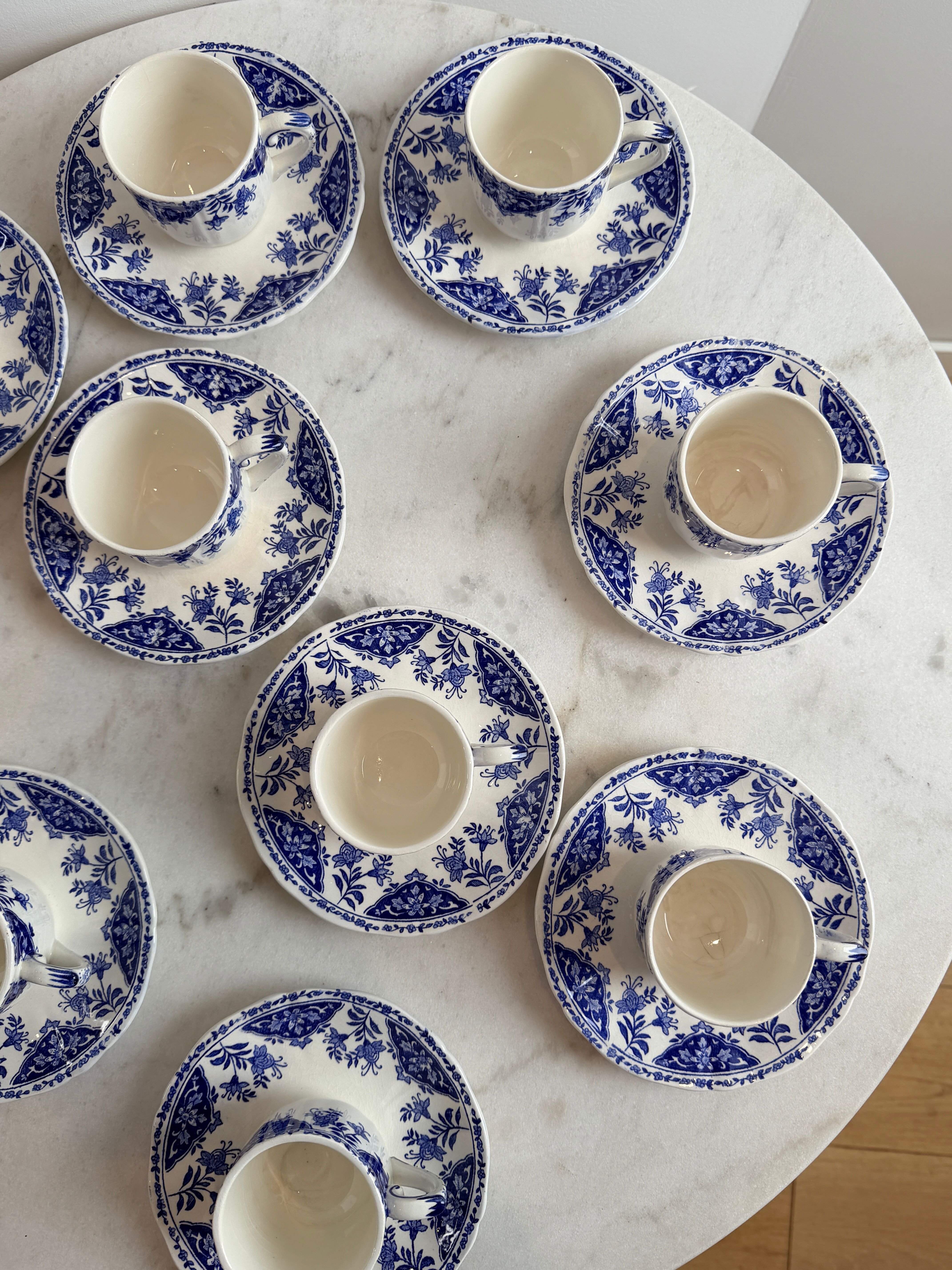 Set of 10 coffee/espresso cups - Gien - Ironstone