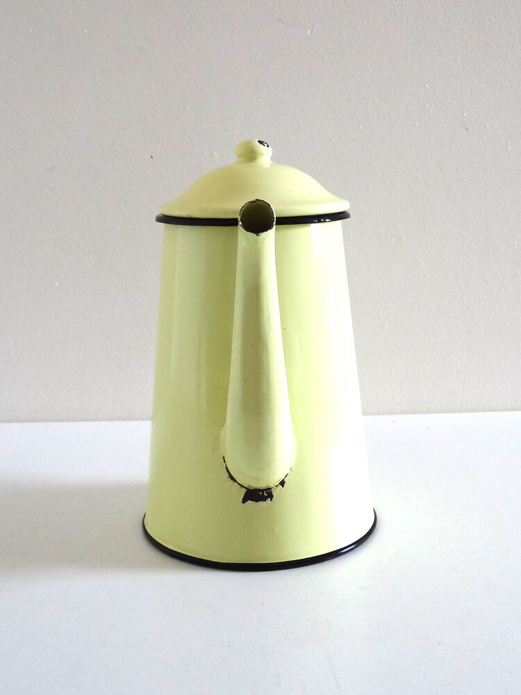 Light yellow glazed coffeepot