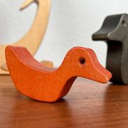 Puzzle en bois vintage avec figurines de canards