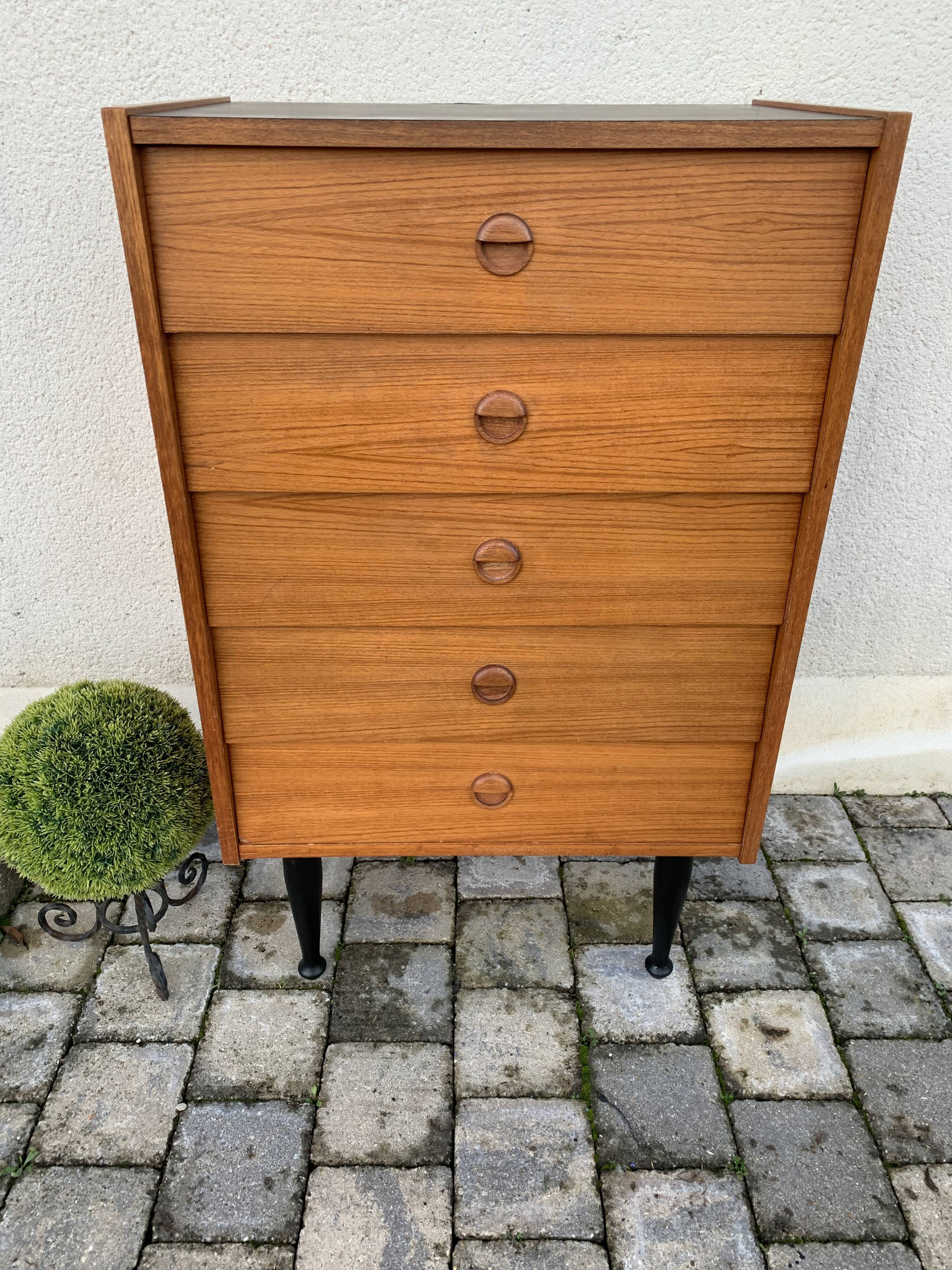 Commode chiffonnier vintage