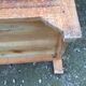 Buffet vintage parisien en bois de peuplier à 2 portes et 2 tiroirs.