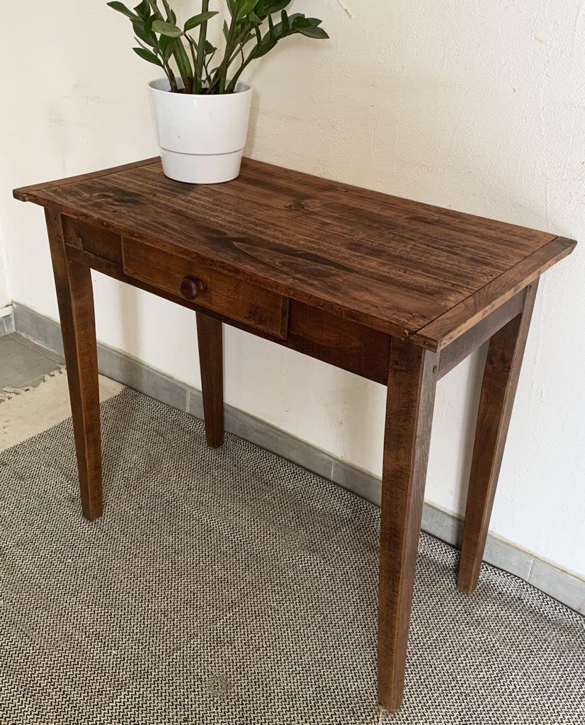 Farm table