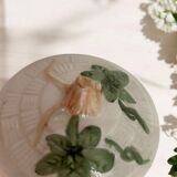 Sugar bowl in barbotine with leaf and green fruit motifs in relief
