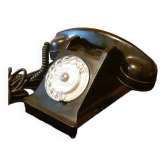 Téléphone en bakélite années 50.