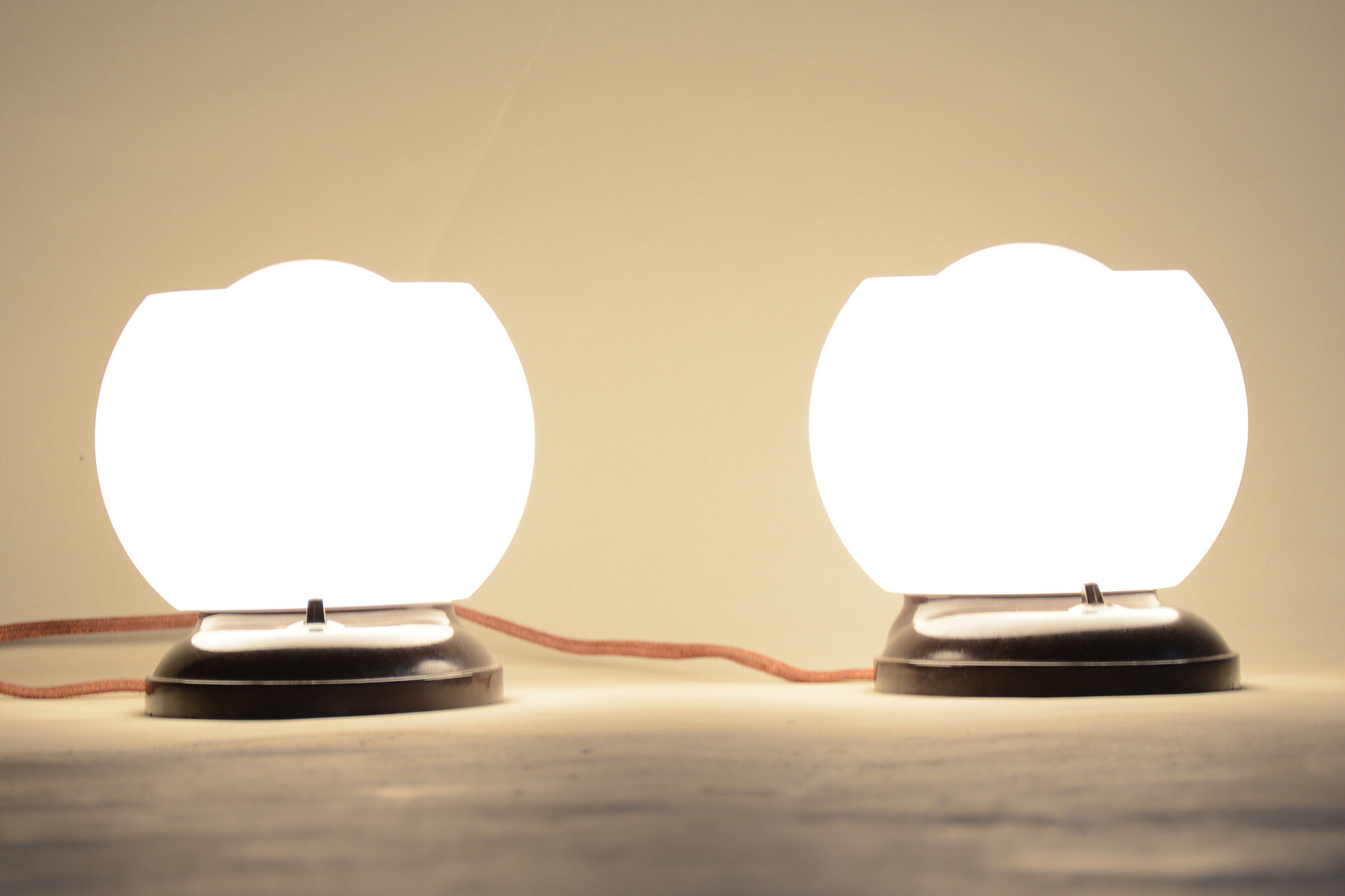 Pair of white Functionalism table lamps - 1930s Germany