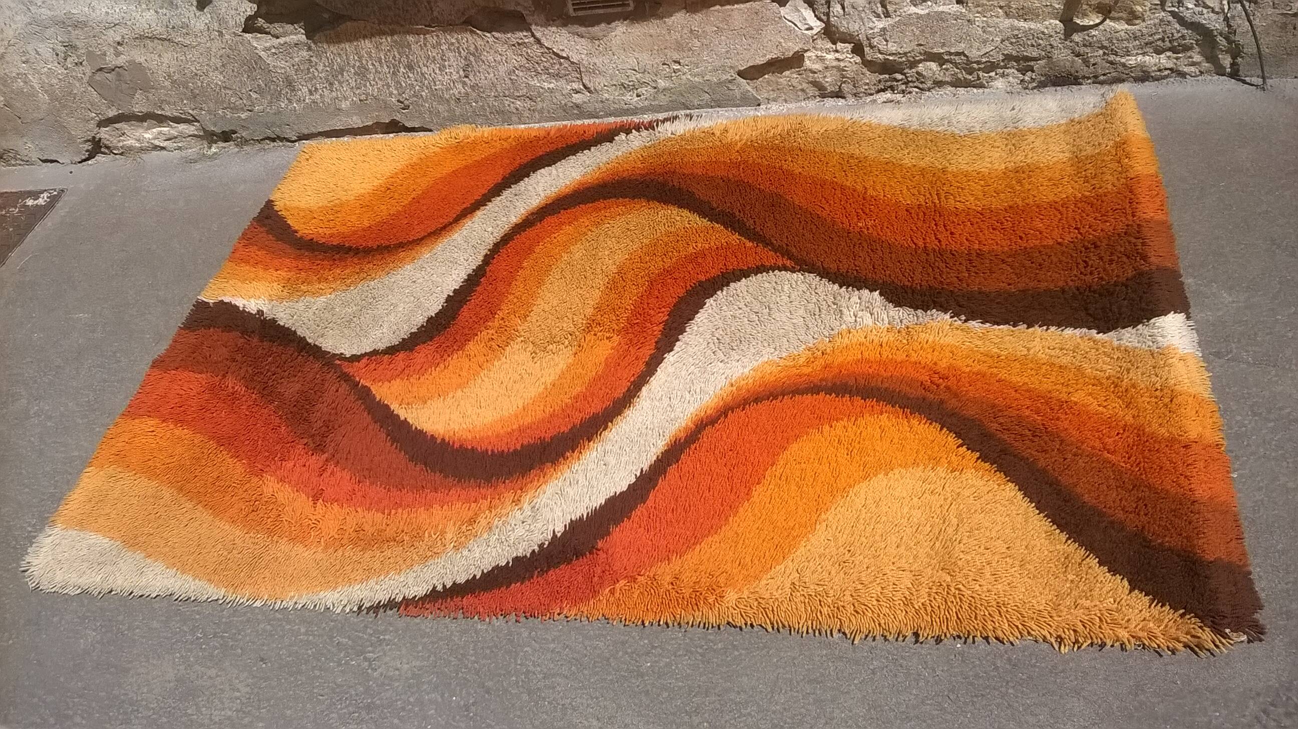 Vintage Dutch rug in wool