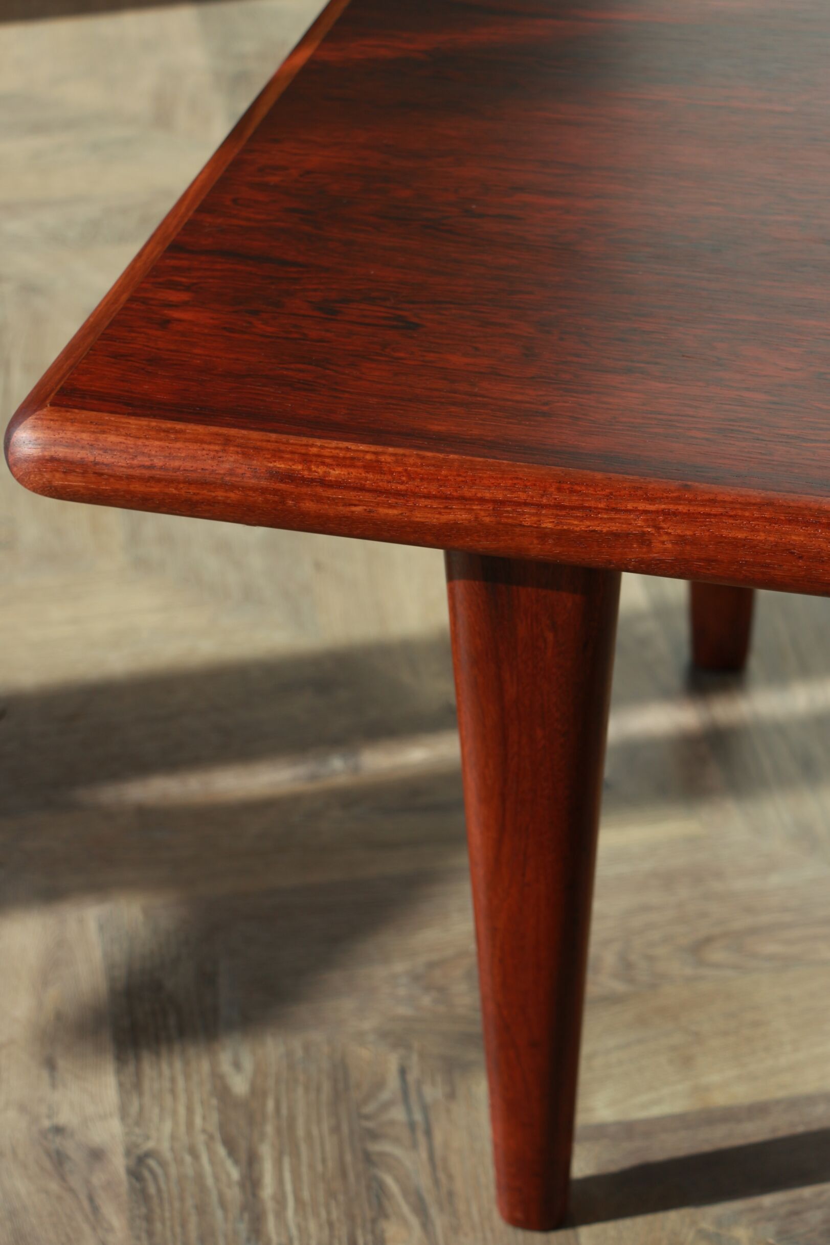 Coffee table - Rosewood and Solid Teak
