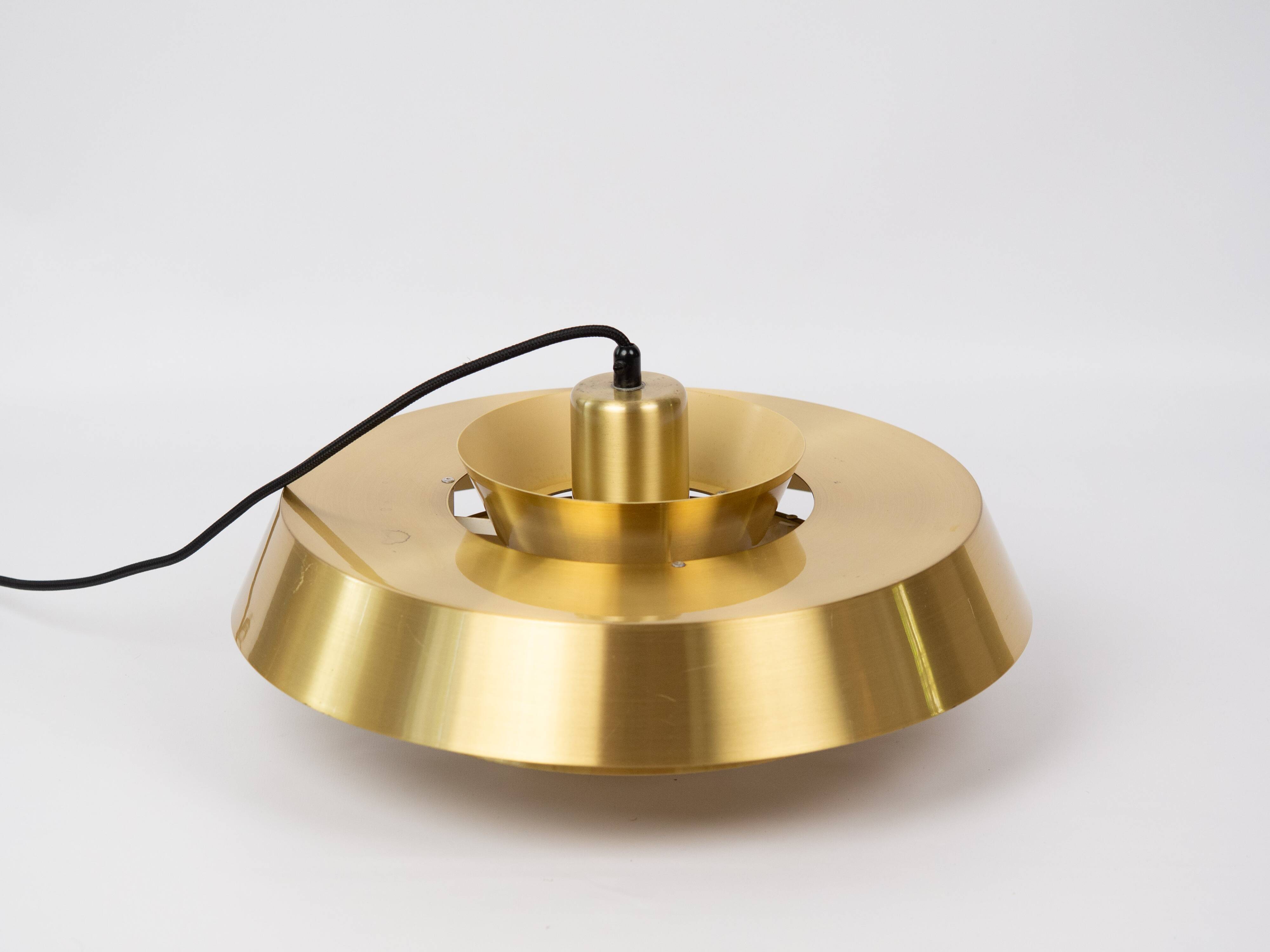 Suspension danoise Nova par Jo Hammerborg, Fog og Morup, 1963