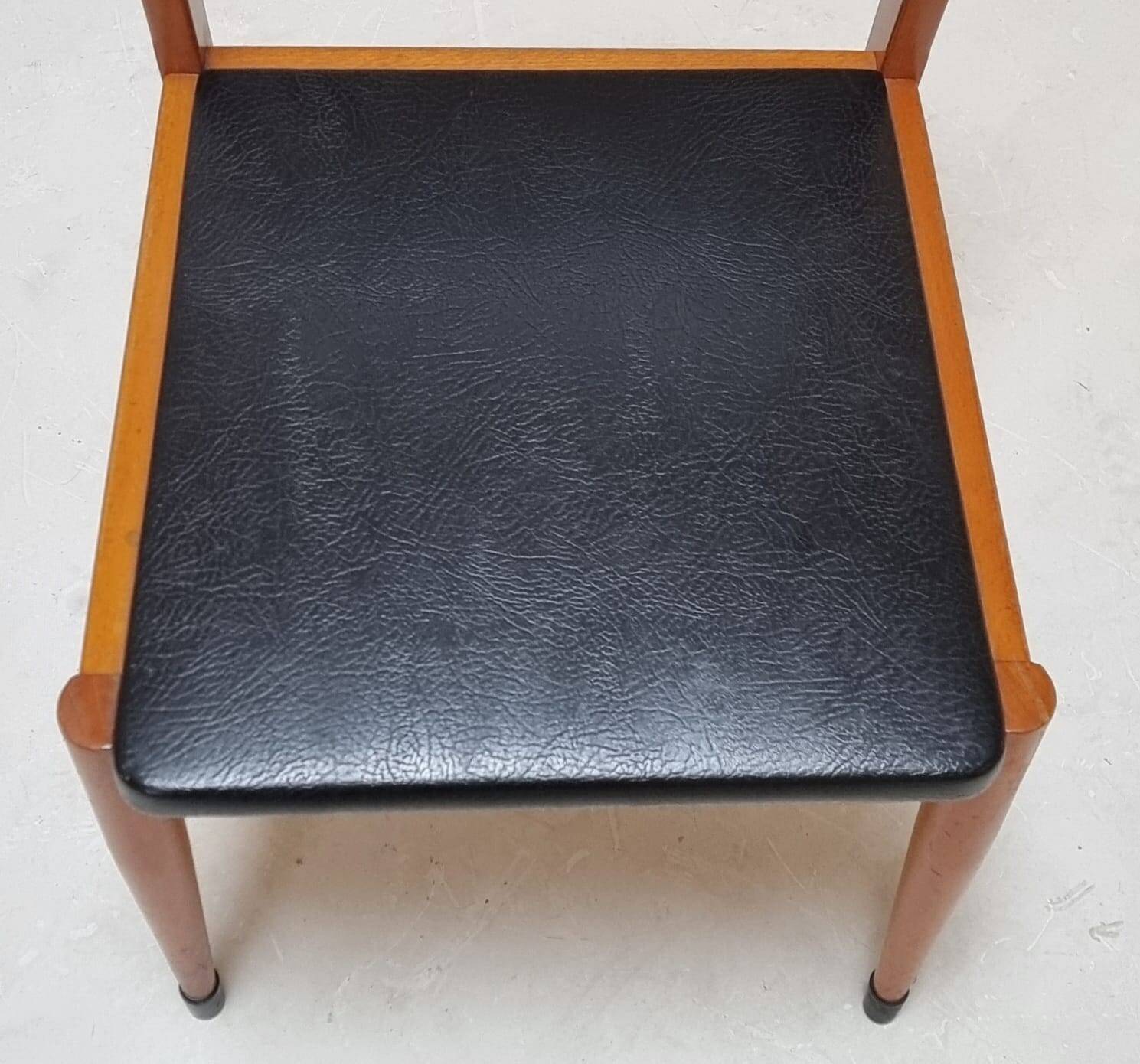 Chaises du milieu du siècle