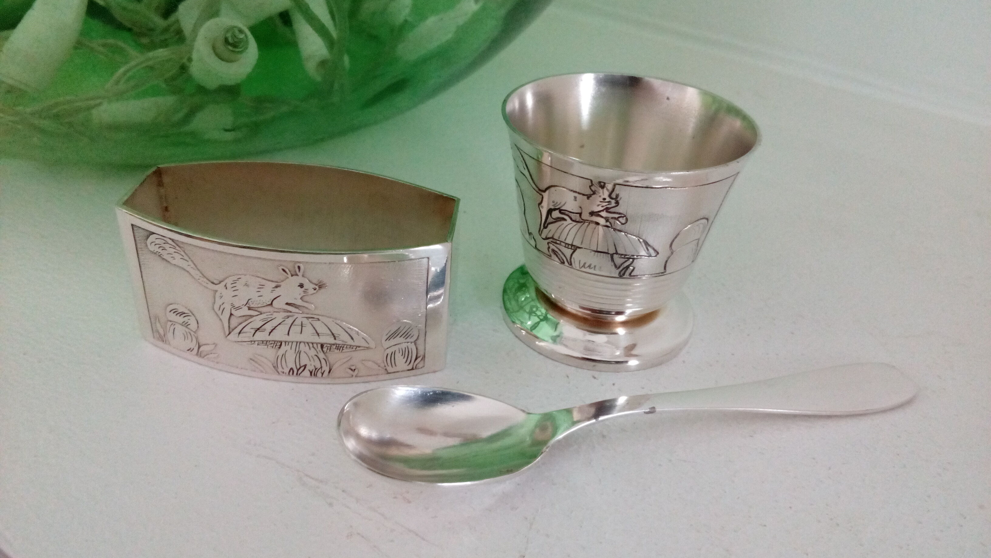 Set coquetier et rond de serviette