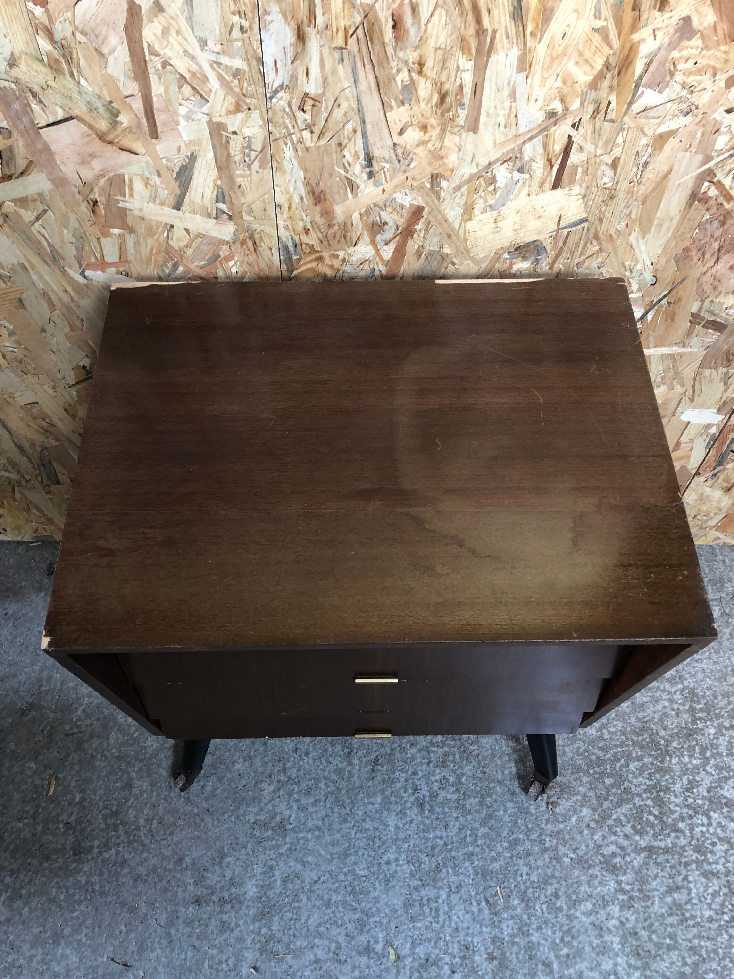 Old chest of drawers 4 drawers wood feet compass black + castors 70s vintage
