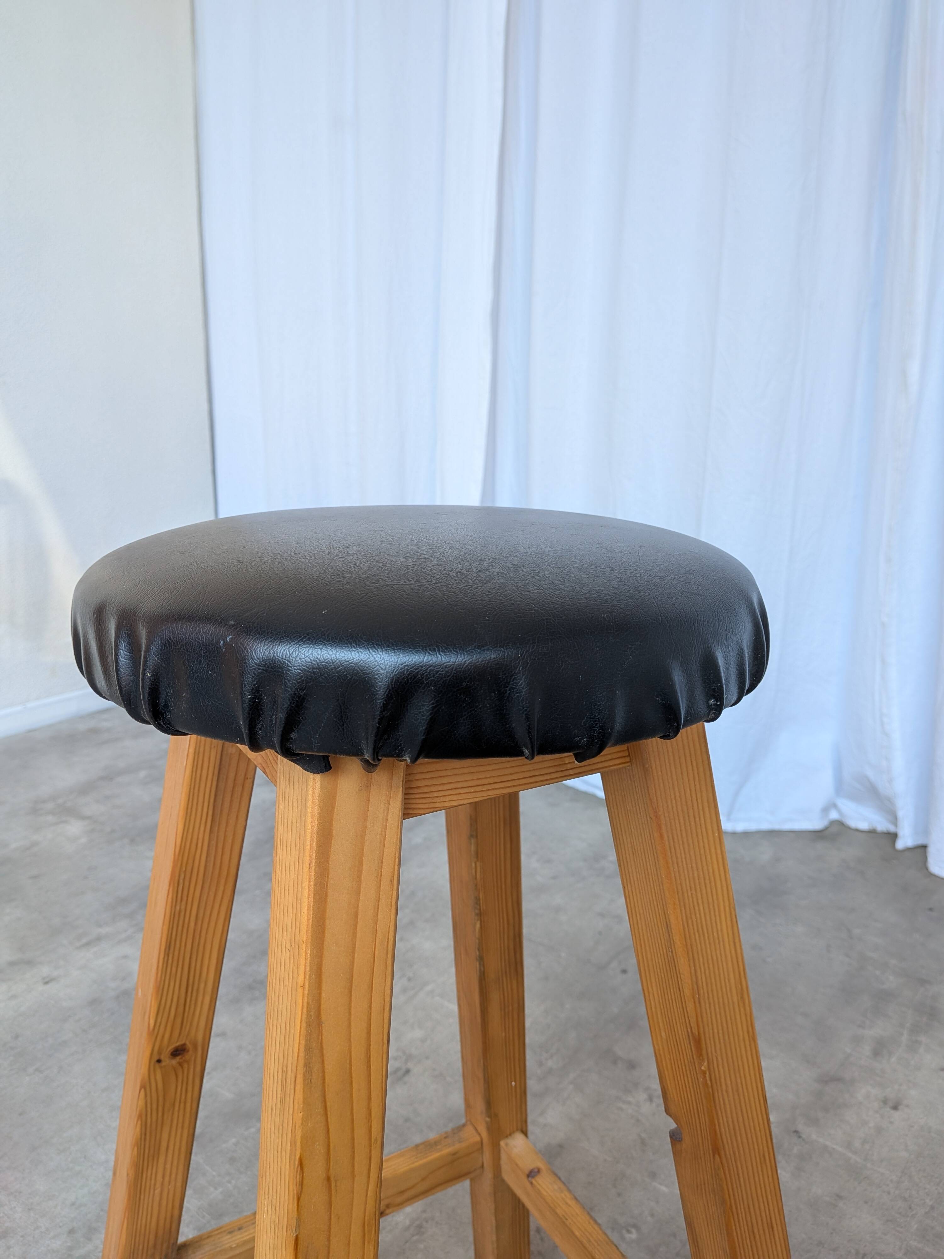 Vintage Wooden Bar Stool: Black Leather Seat, Mid-Century Bistro Style