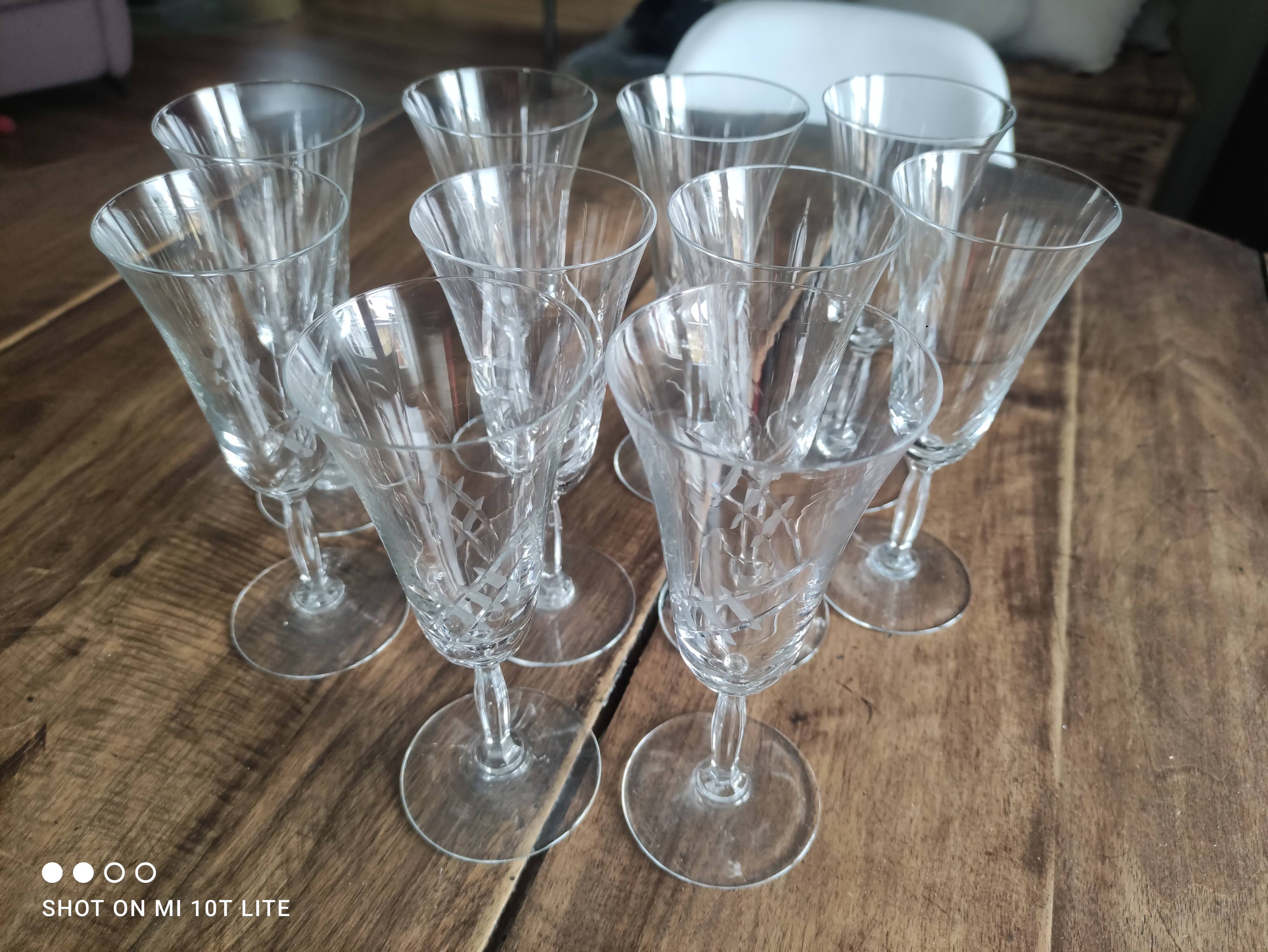 Set of 10 vintage champagne flutes in chiseled crystal with flared drinking
