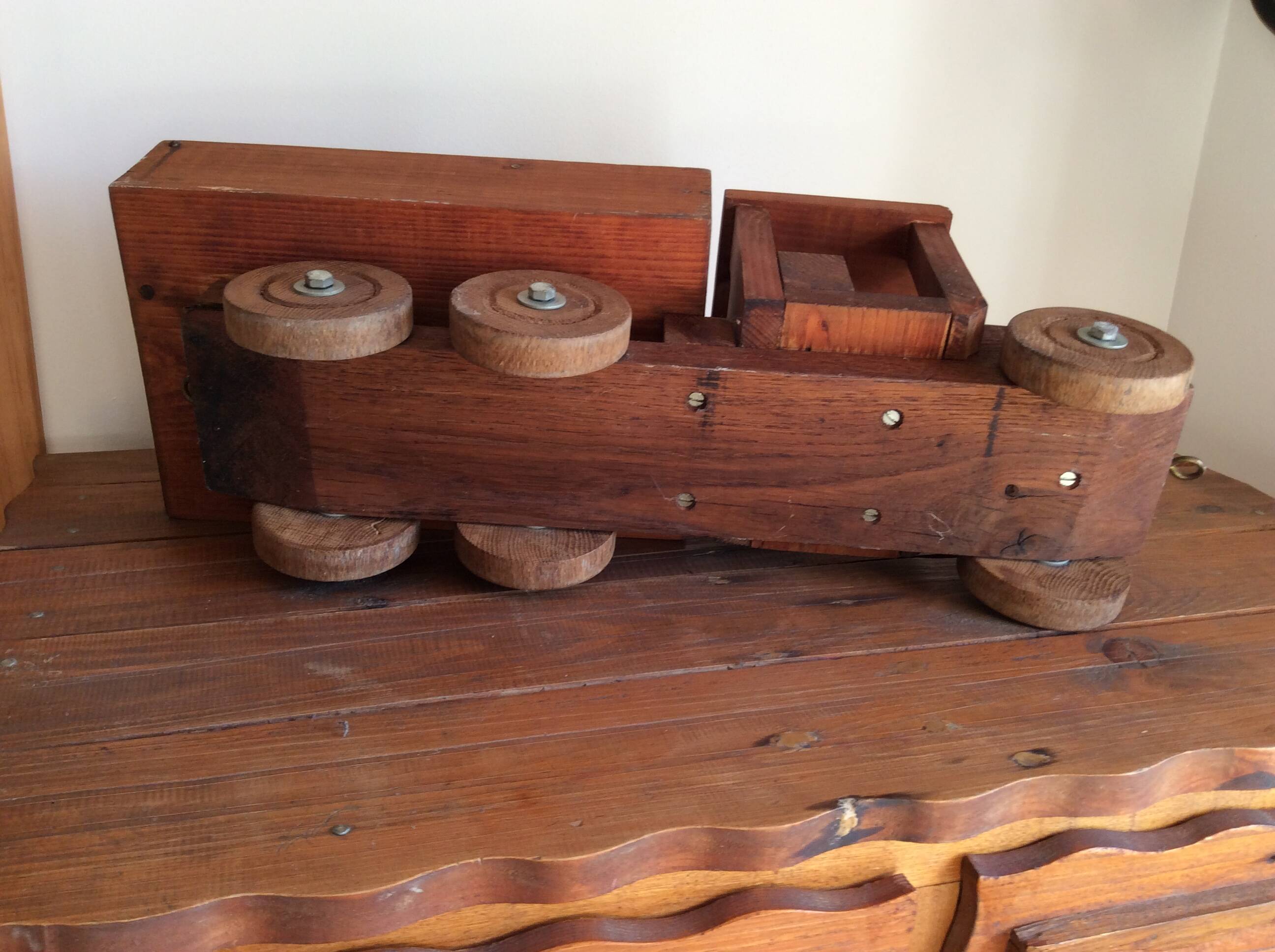 Camion en bois jouet enfant