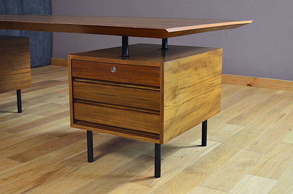 Vintage 1970 corner office