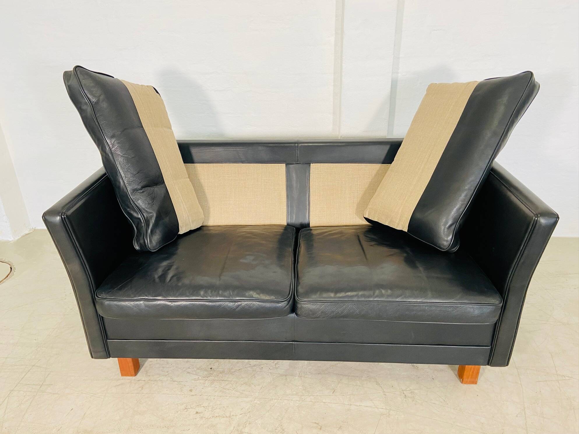 Vintage retro danish mogens hansen 2 person black leather sofa