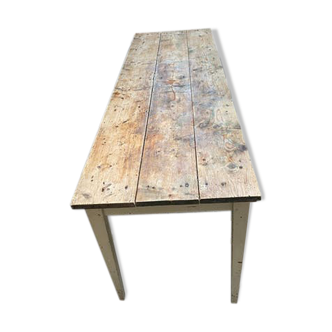 Table en bois massif cérusé
