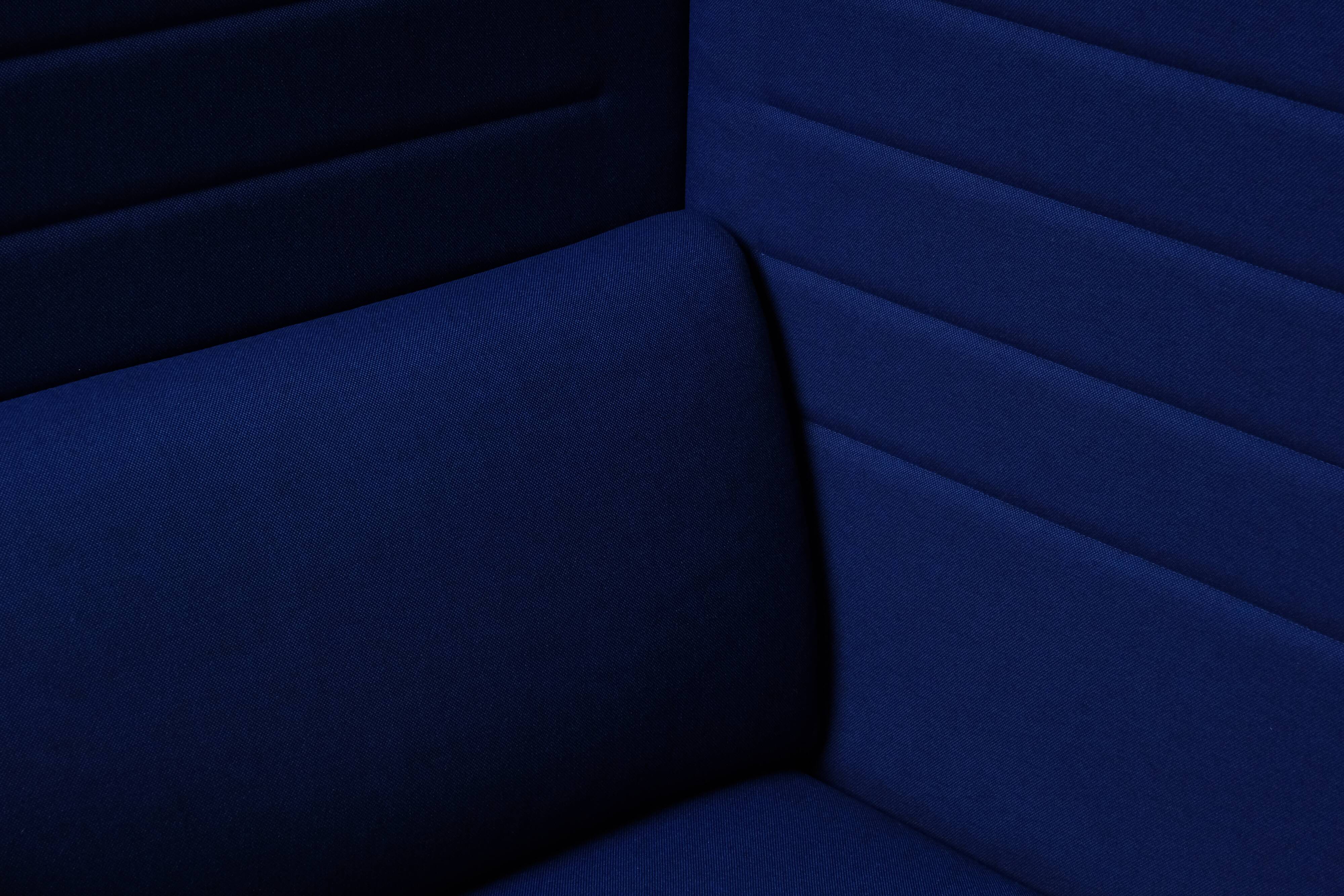Alias high back work chair 869 design PearsonLloyd