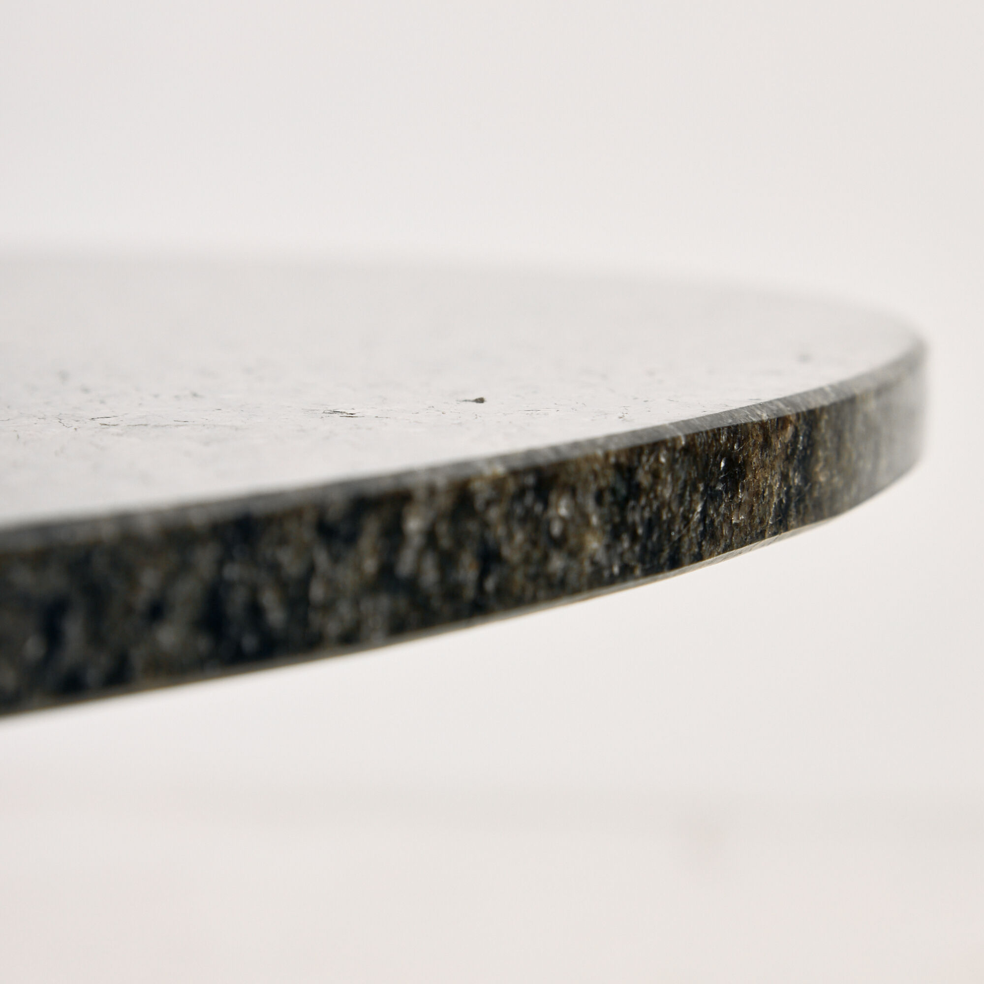 Table basse en granit Up & Up
