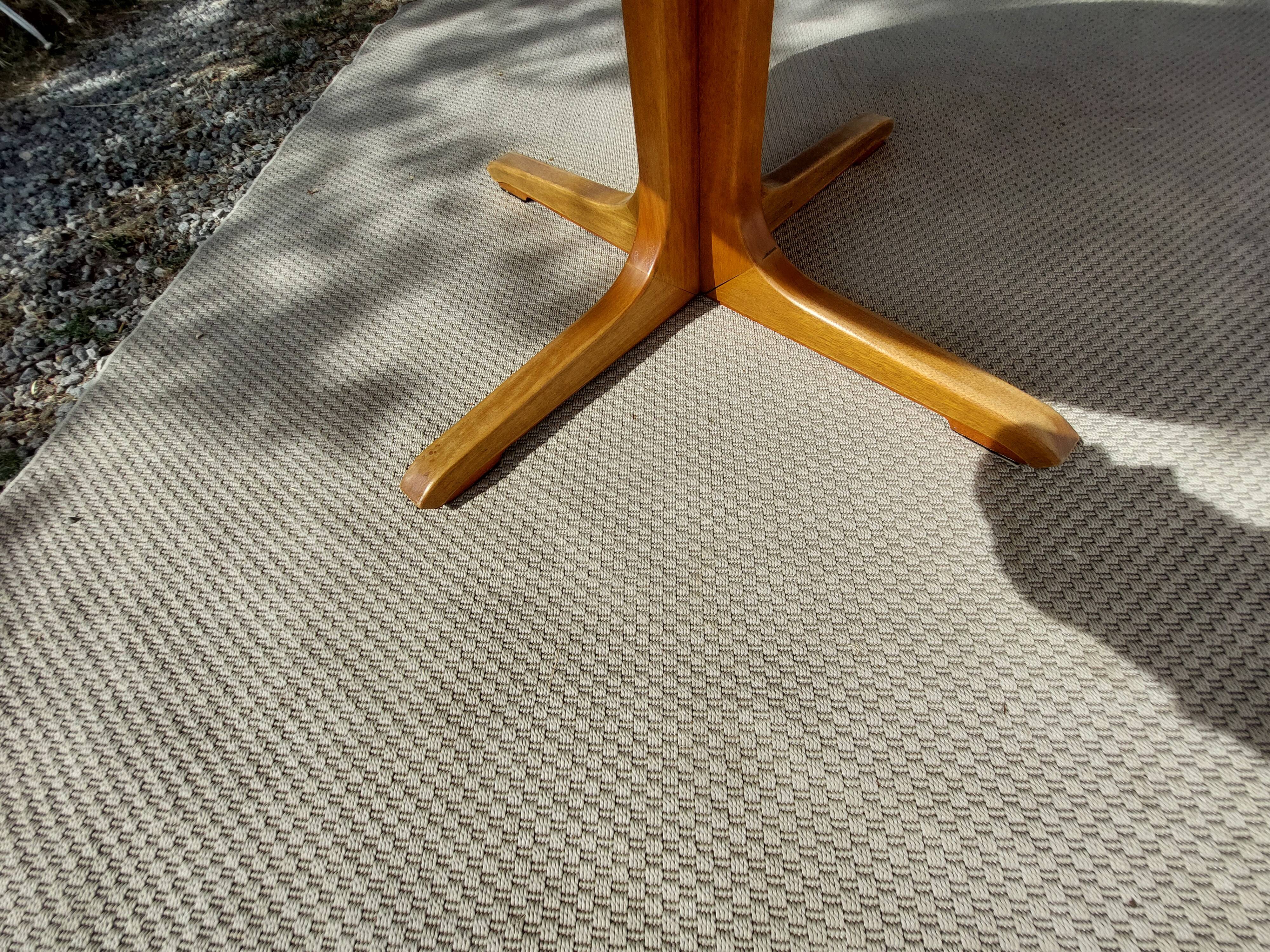 round or oval table with extension, central leg, vintage Baumann design