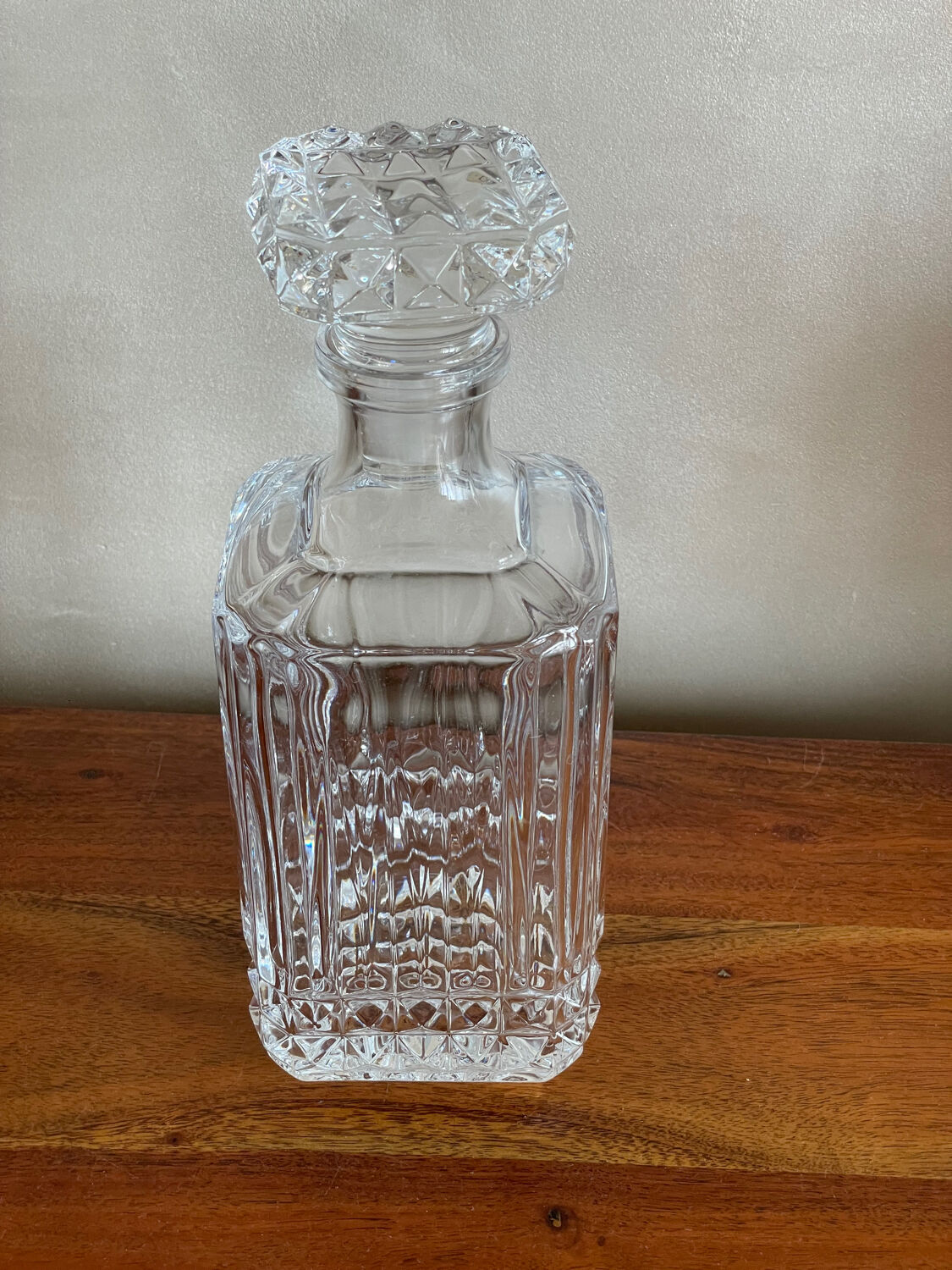 Crystal decanter