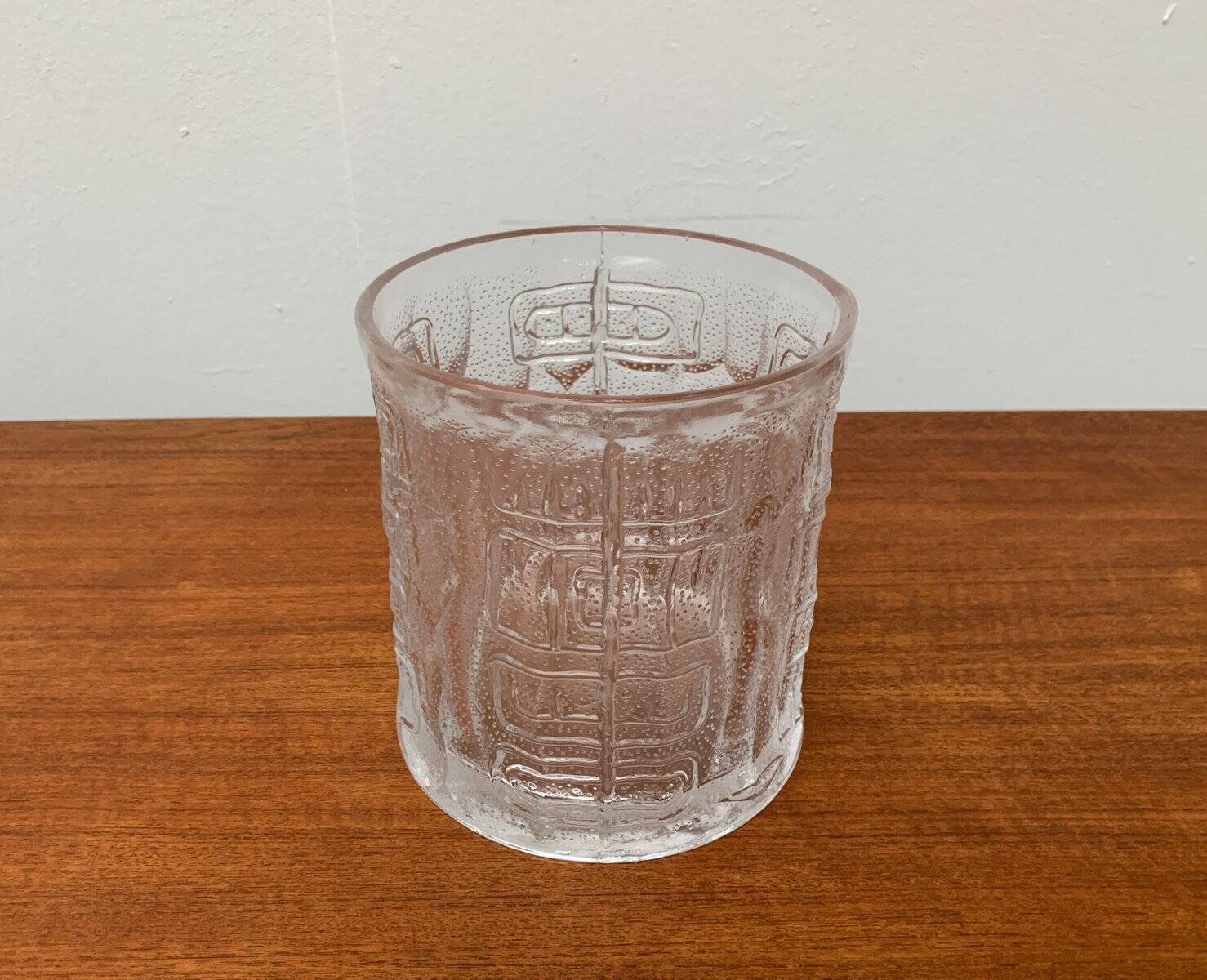 Large vintage glass vase or bowl with South American/Inca ornaments.