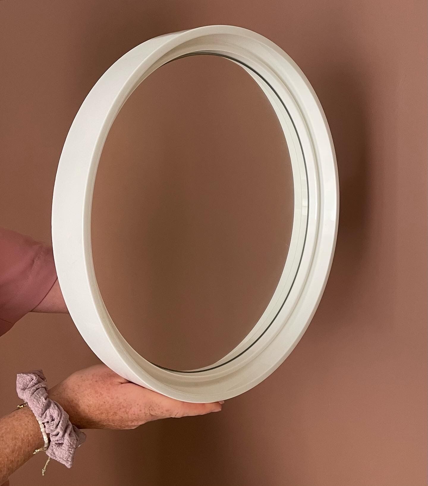 Gilac Round Mirror for Prisunic - White Plexi