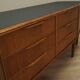 Buffet en noyer, design danois, années 1960, production : Danemark