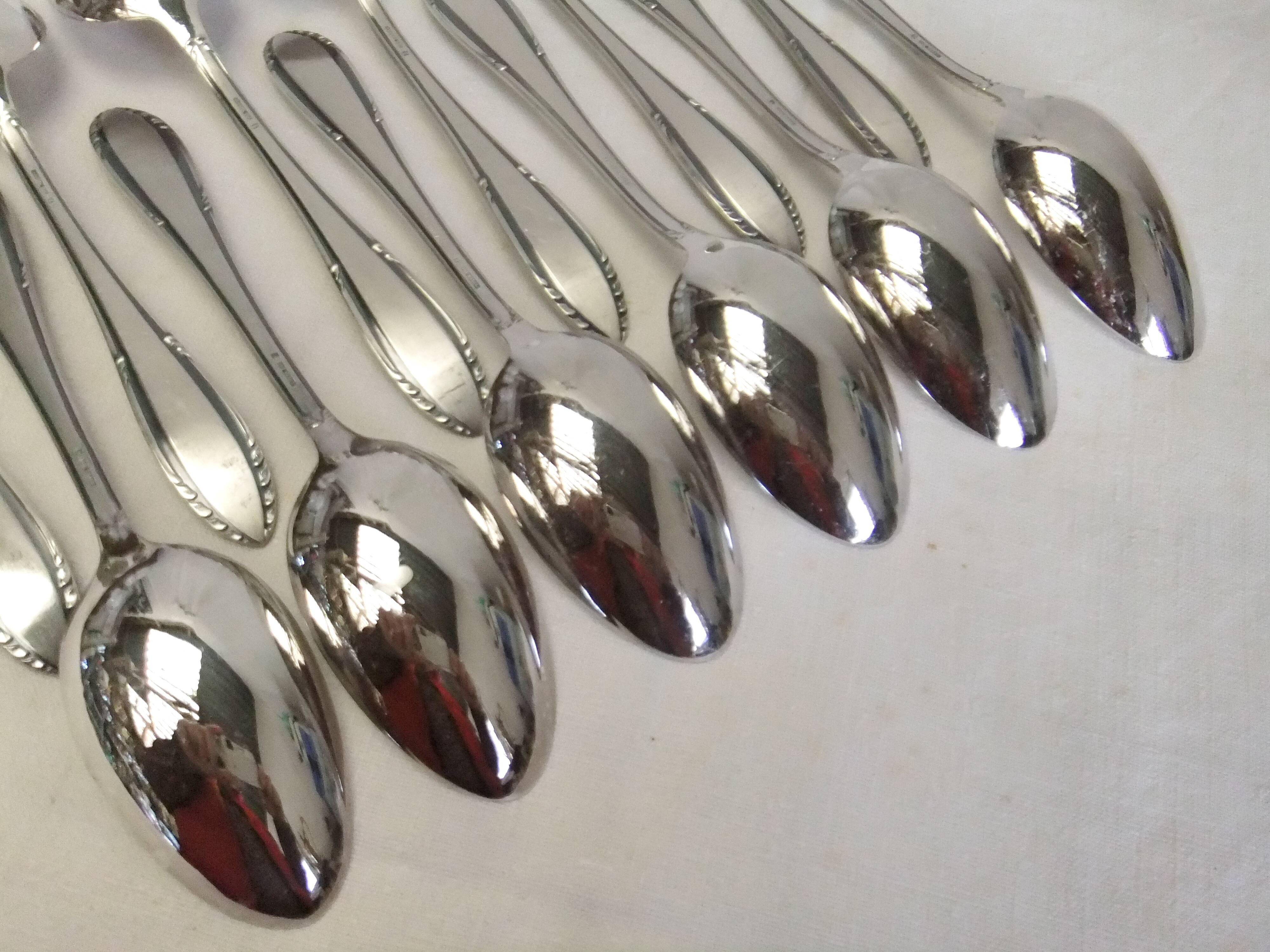Silver plated metal spoons net service cutlery goldsmith Reneka soup